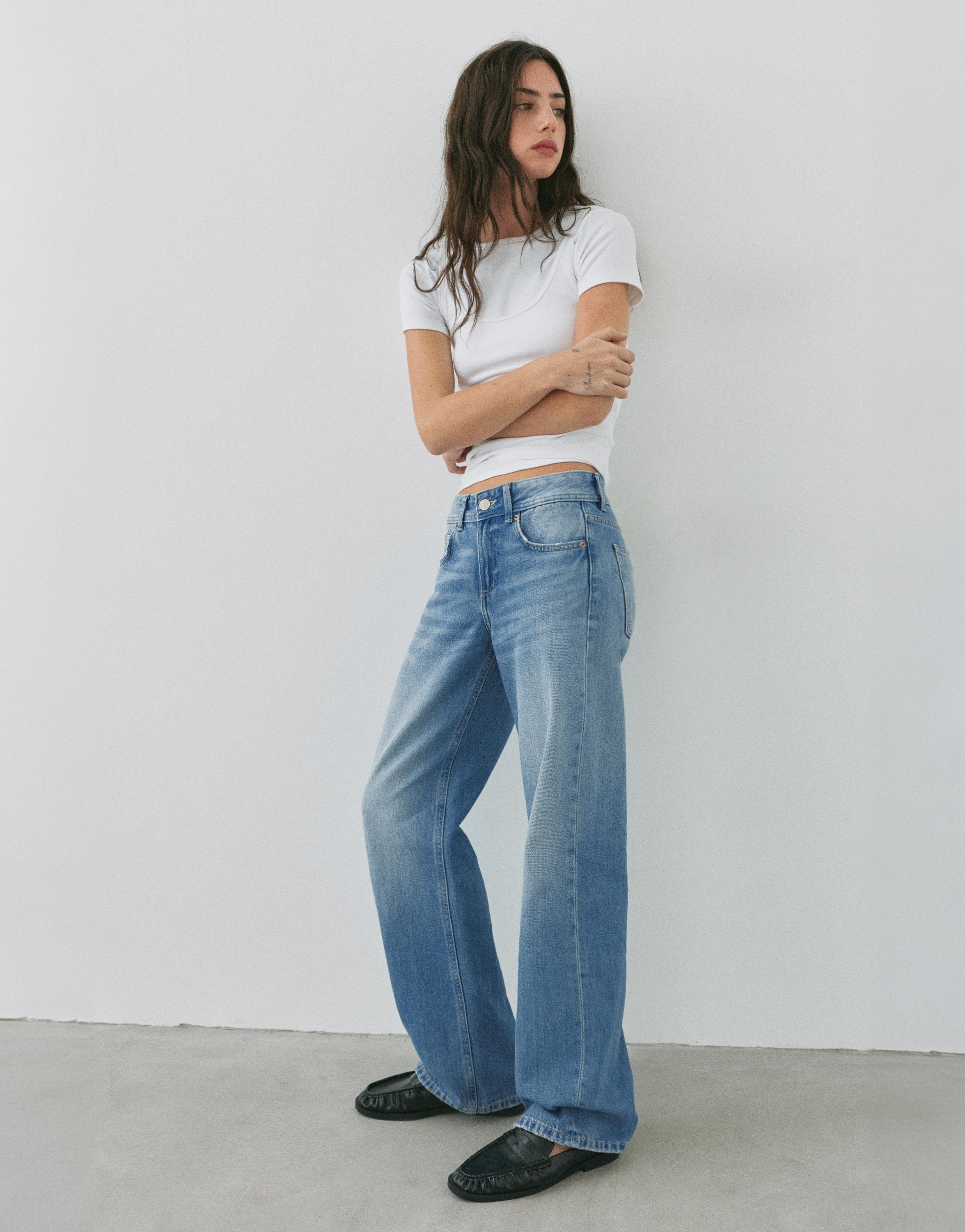 Low-rise straight-leg jeans — Indigo