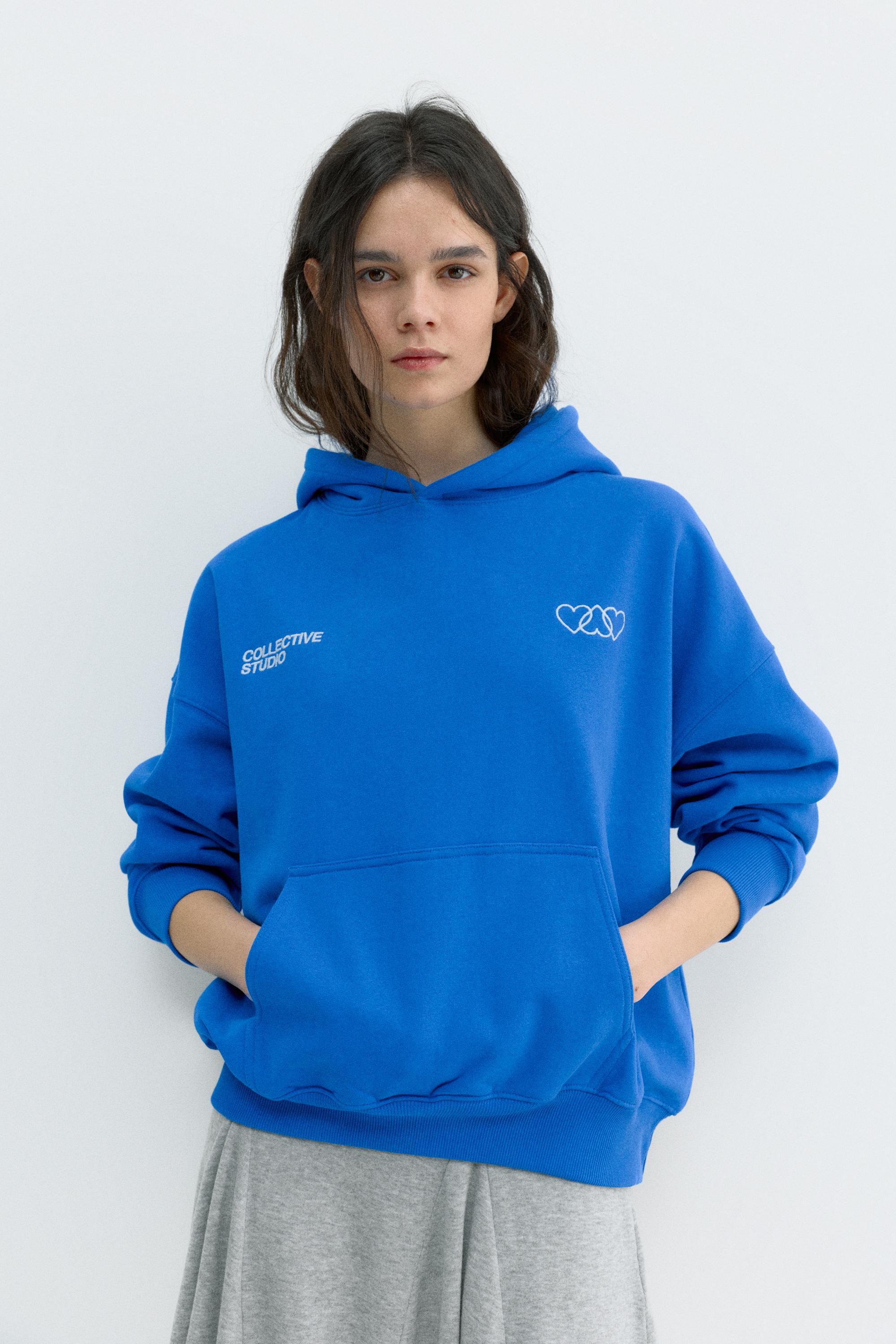 Mavi kalp desenli kapüşonlu sweatshirt - Görsel 6