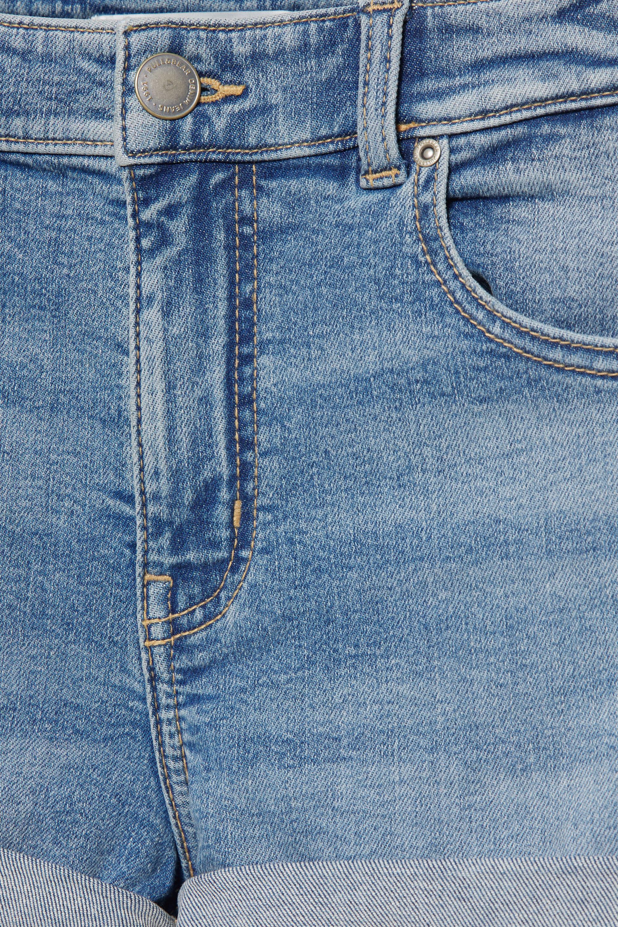 Mid-waist denim shorts — Pale blue