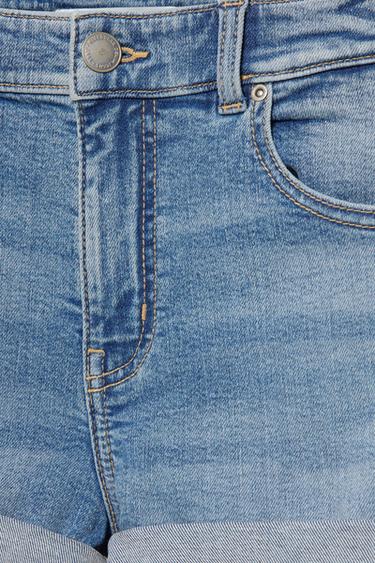 Mid-waist denim shorts — Pale blue 9