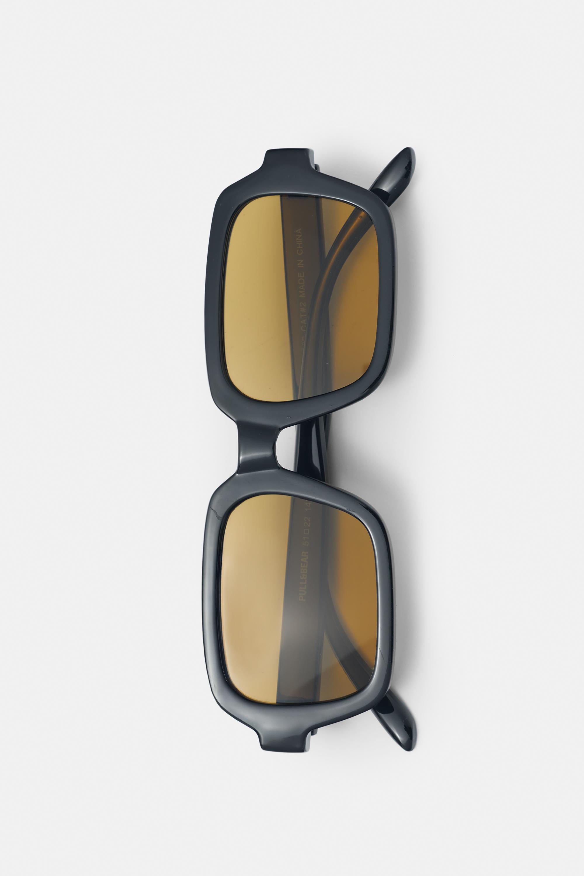 Square resin sunglasses — Black