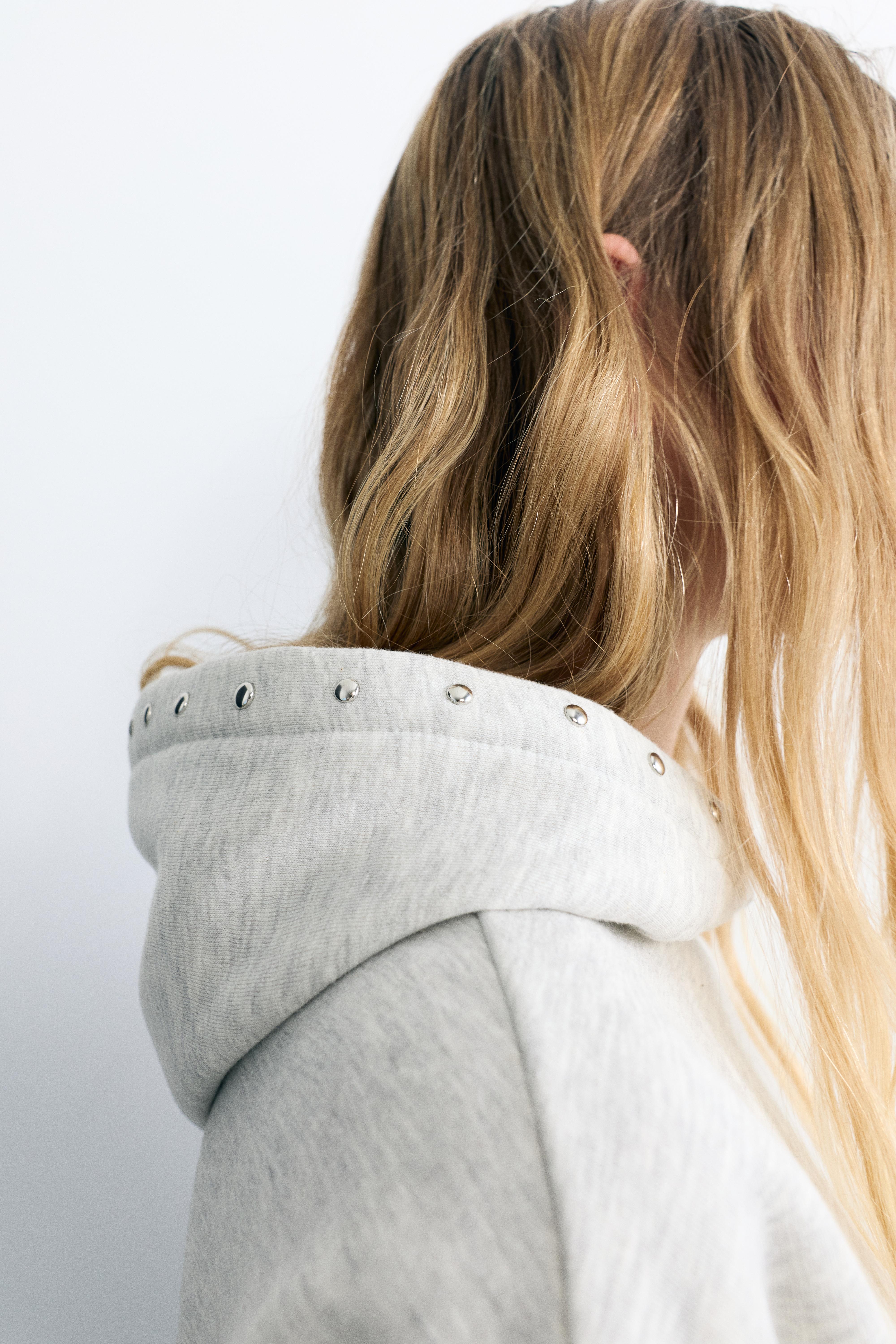 Studded hoodie — Grey marl