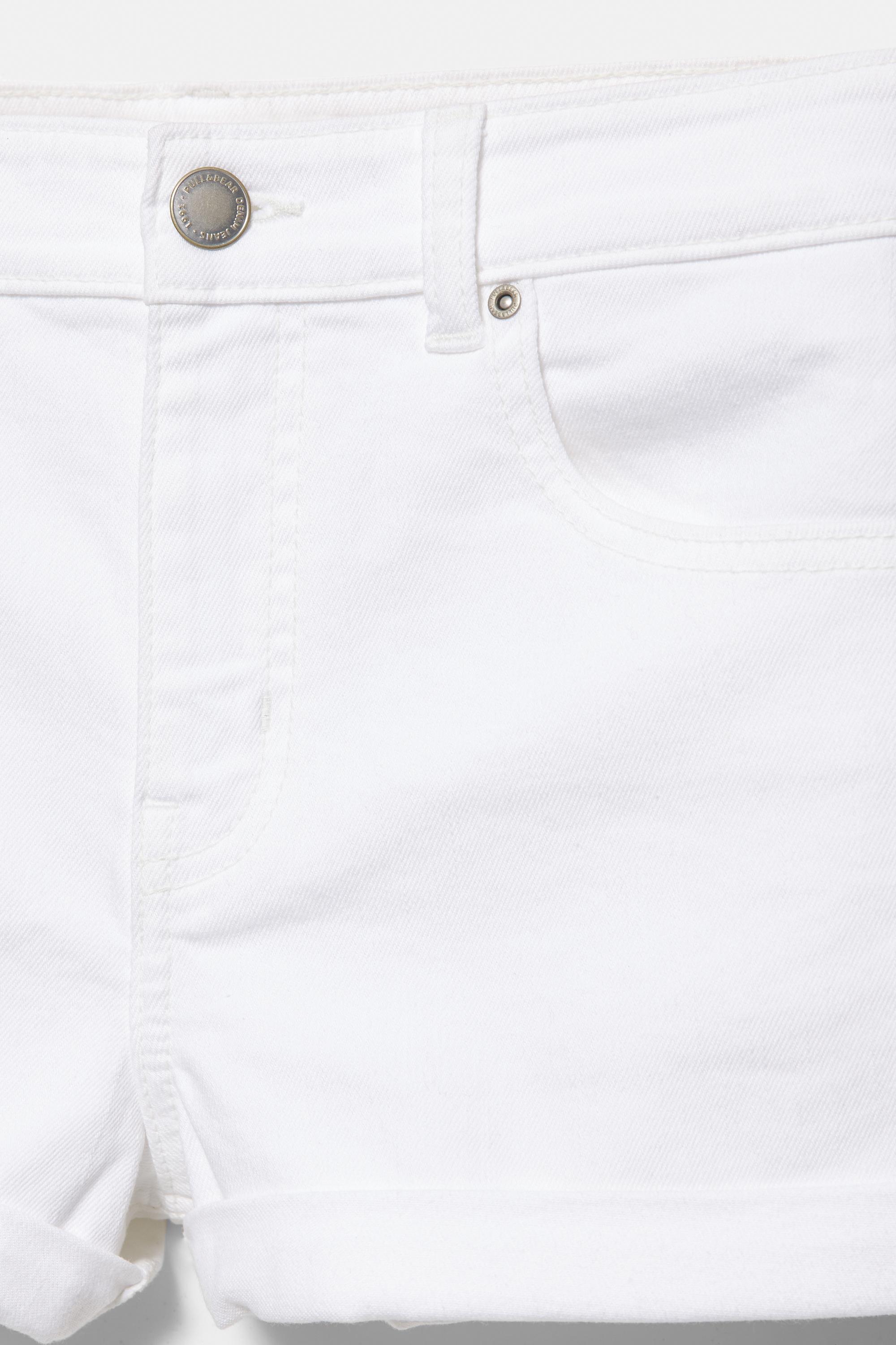 Mid-waist denim shorts — White