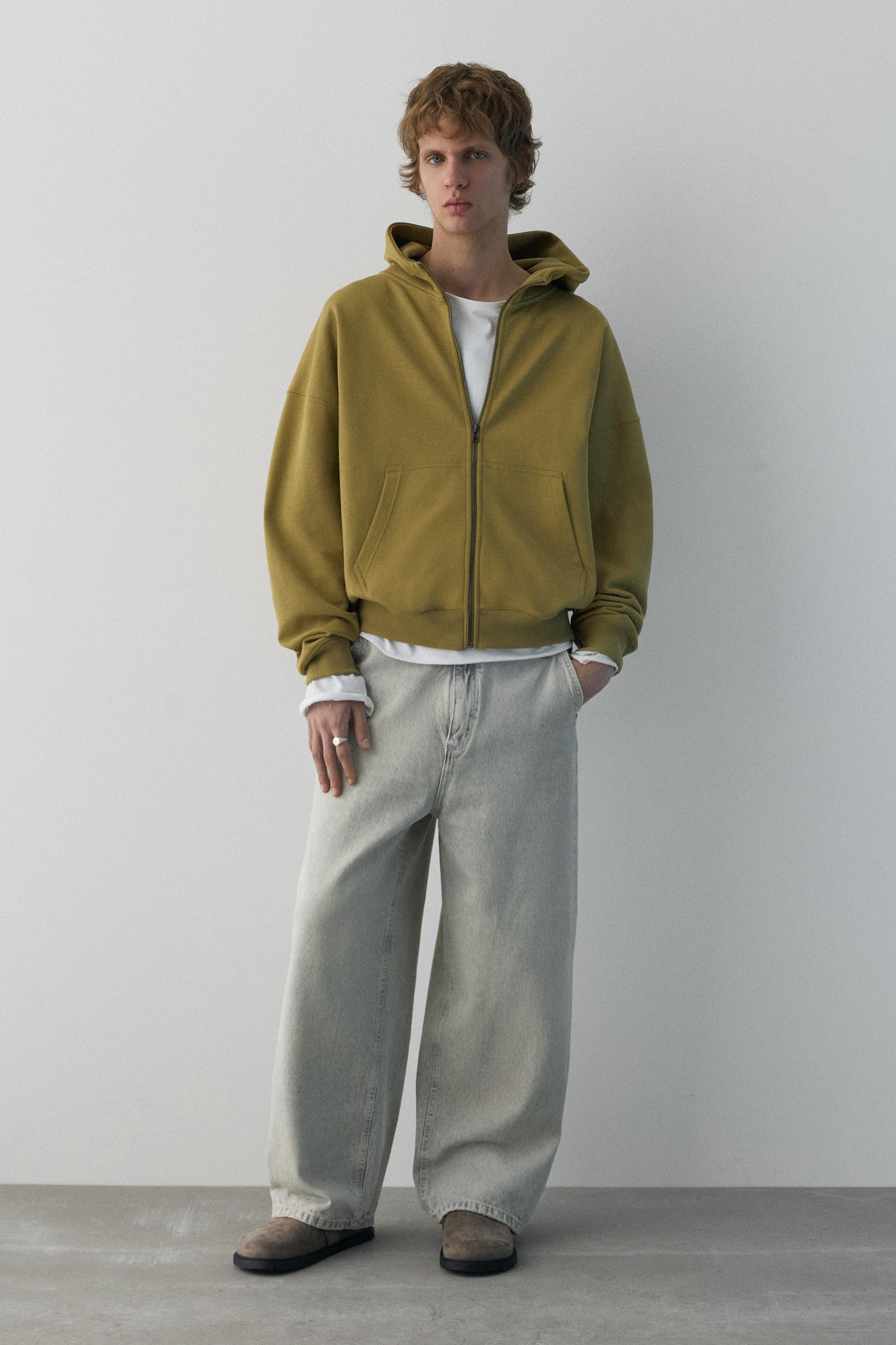 Embroidered skater jeans — Pale grey