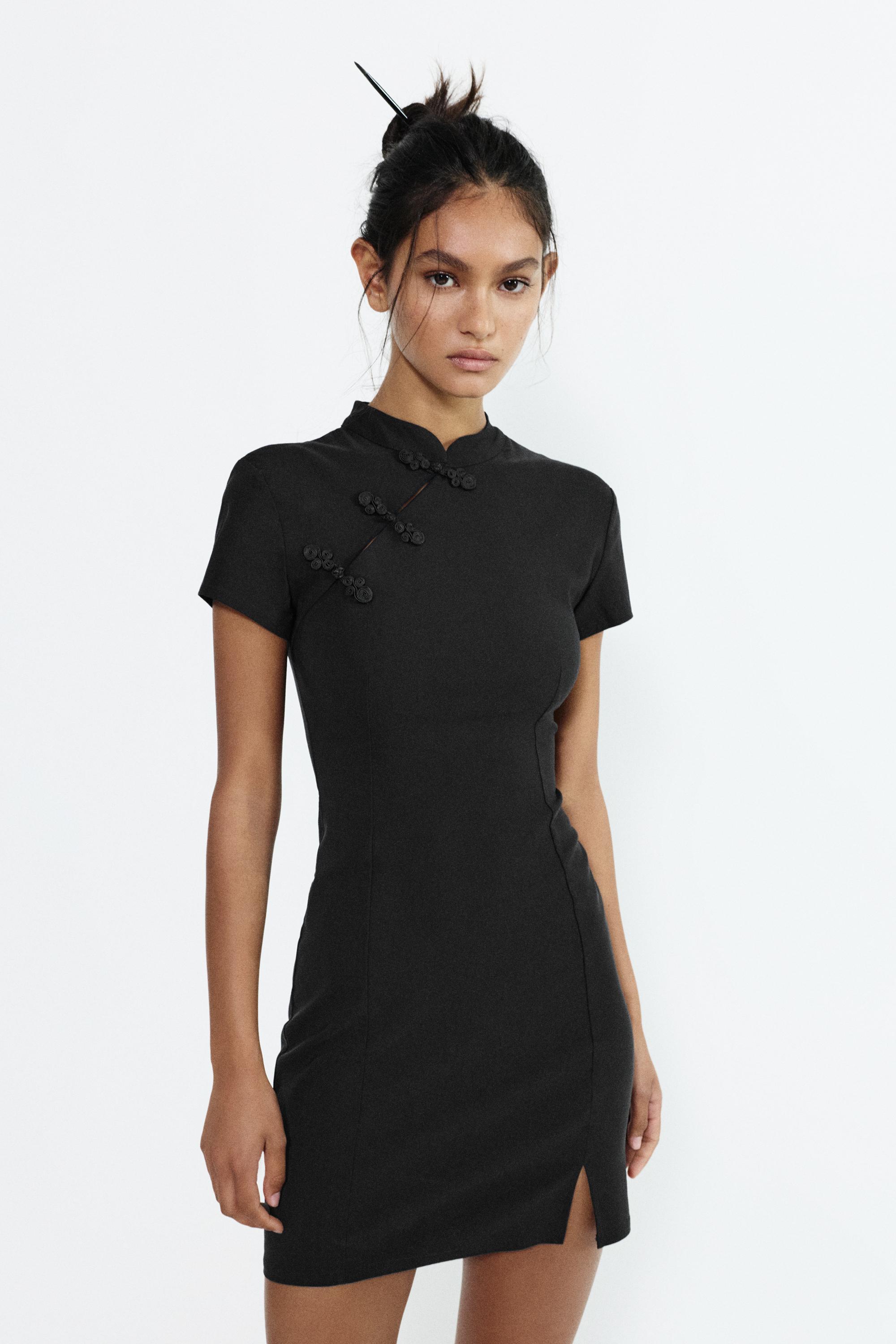 Short dress with knot buttons — Black