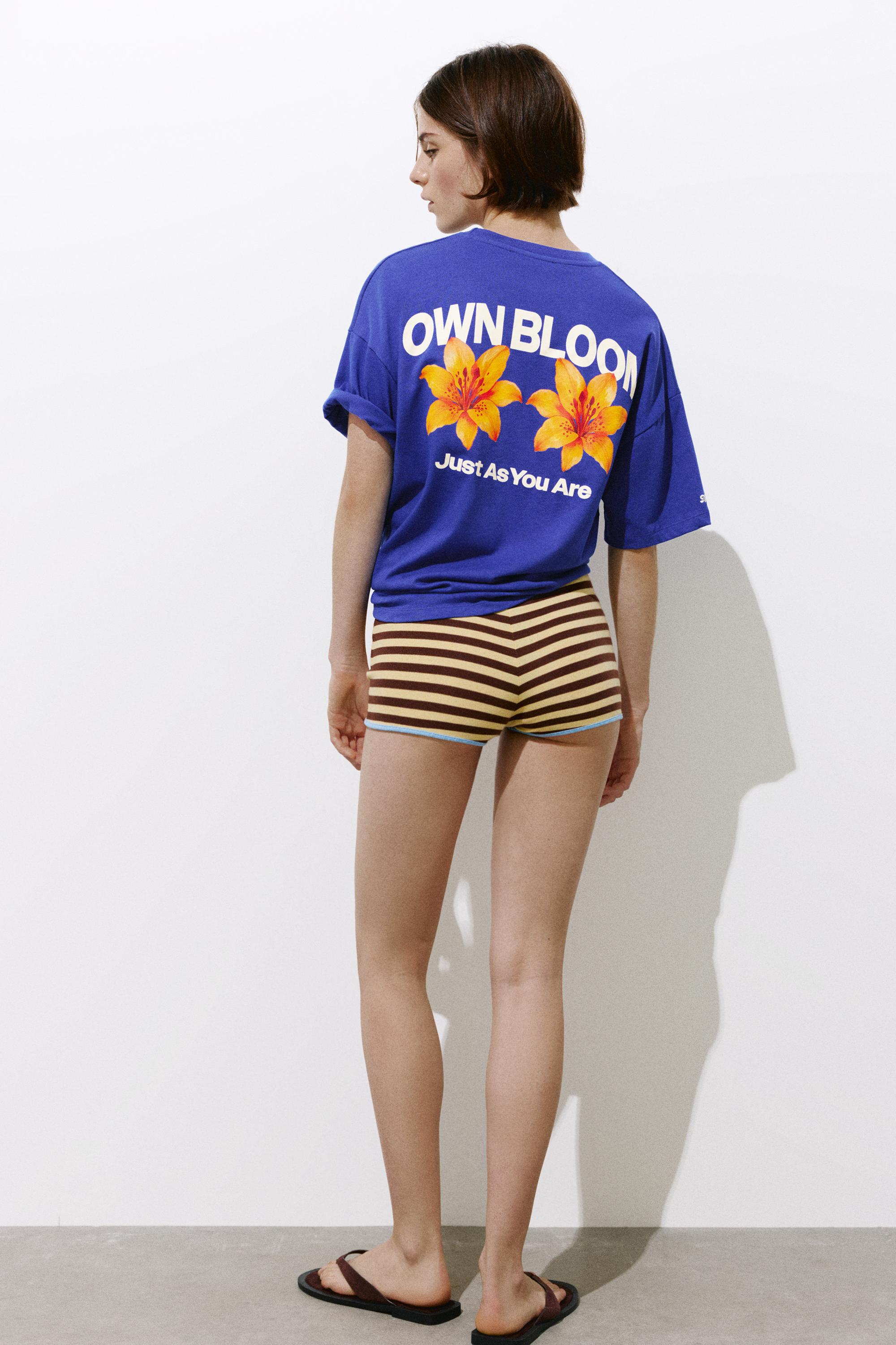 Oversize T-shirt with floral graphic — Cobalt