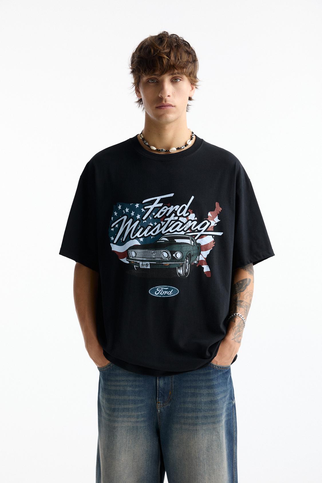 Schwarzes T-Shirt Ford Mustang - PULL&BEAR