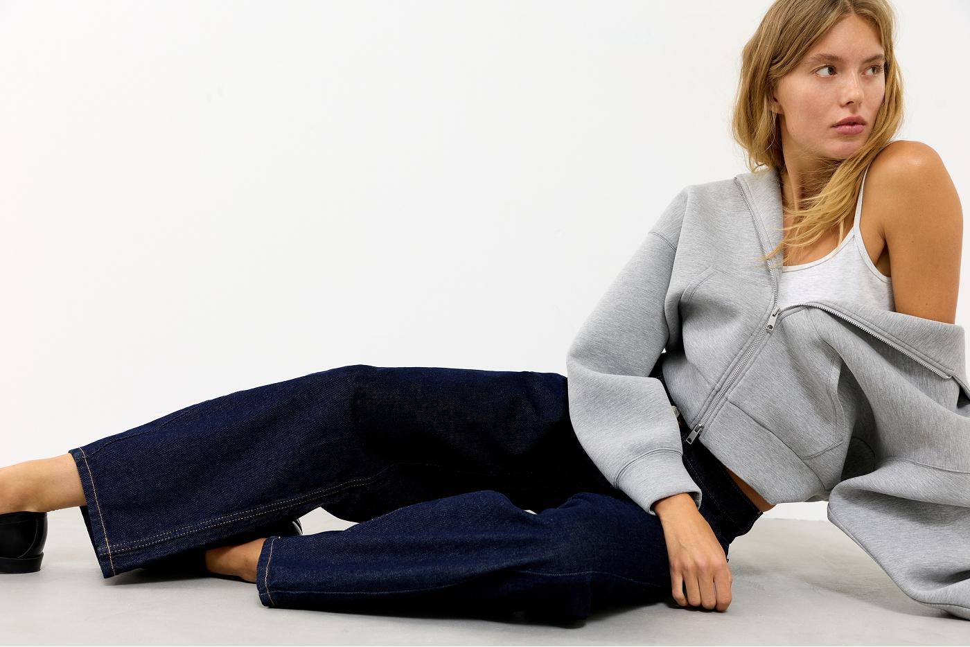 Low-rise barrel jeans — Navy