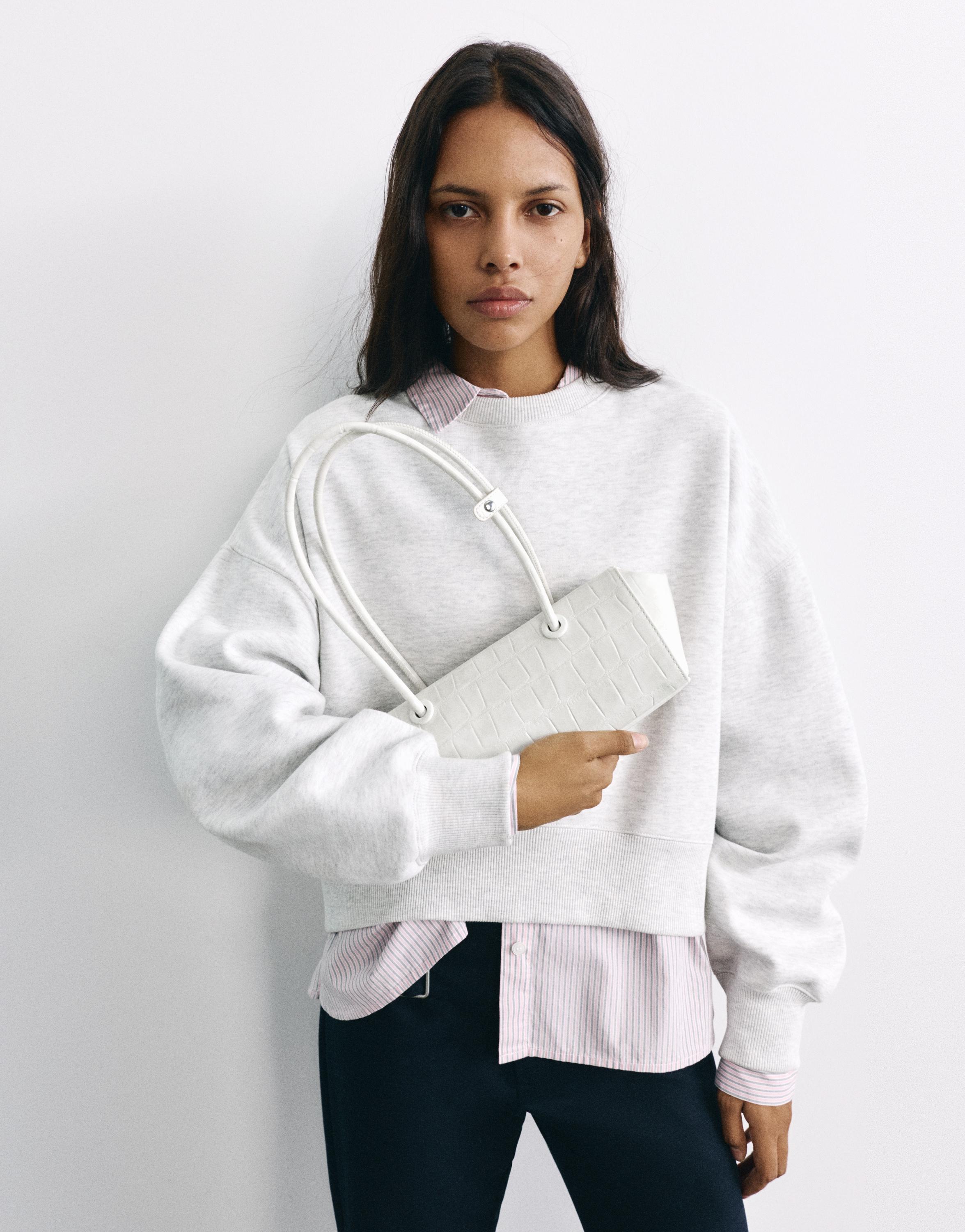Textured shoulder bag — Ecru
