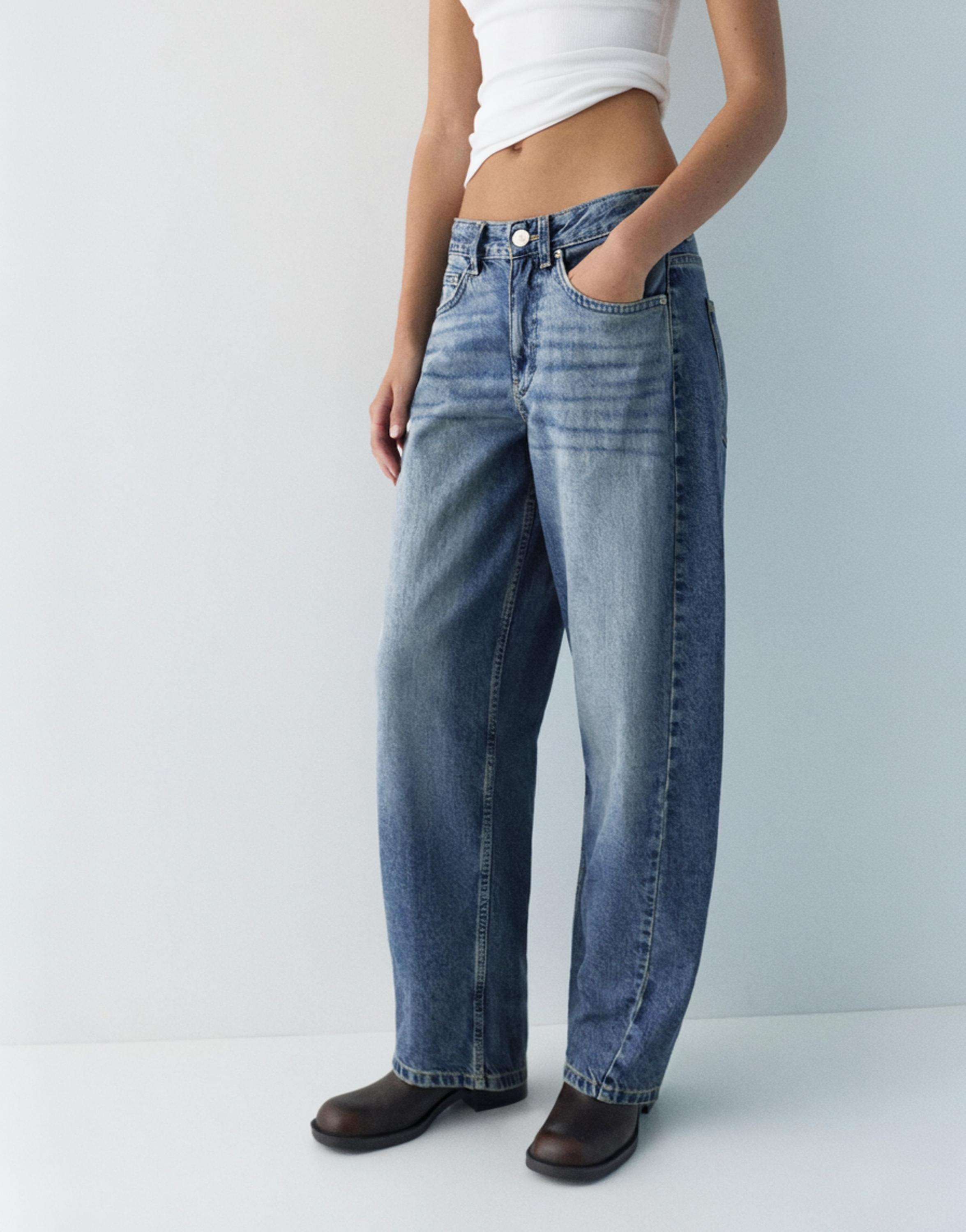 Low-rise barrel jeans — Medium blue