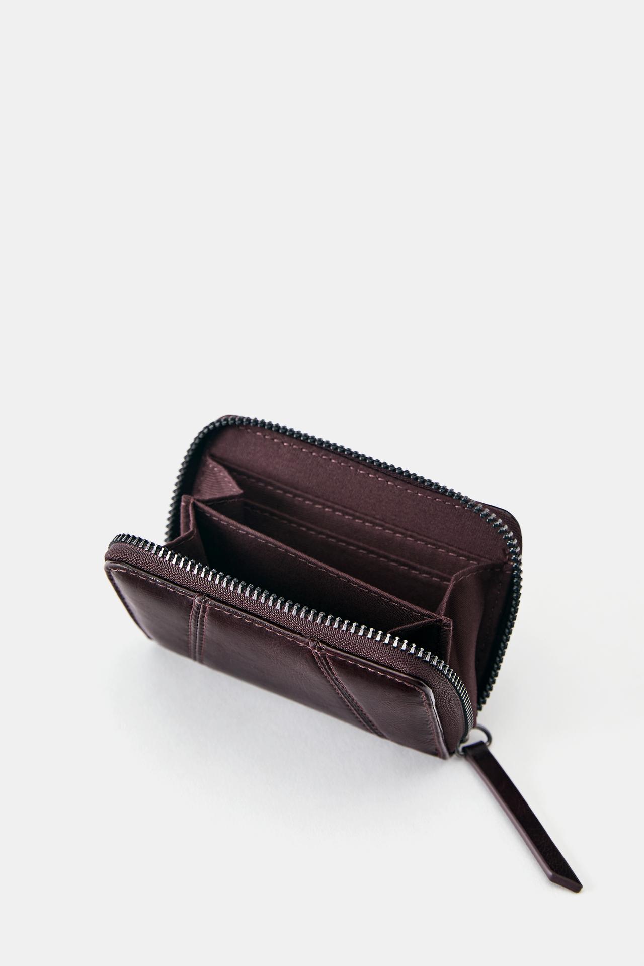 Distressed wallet — Burgundy