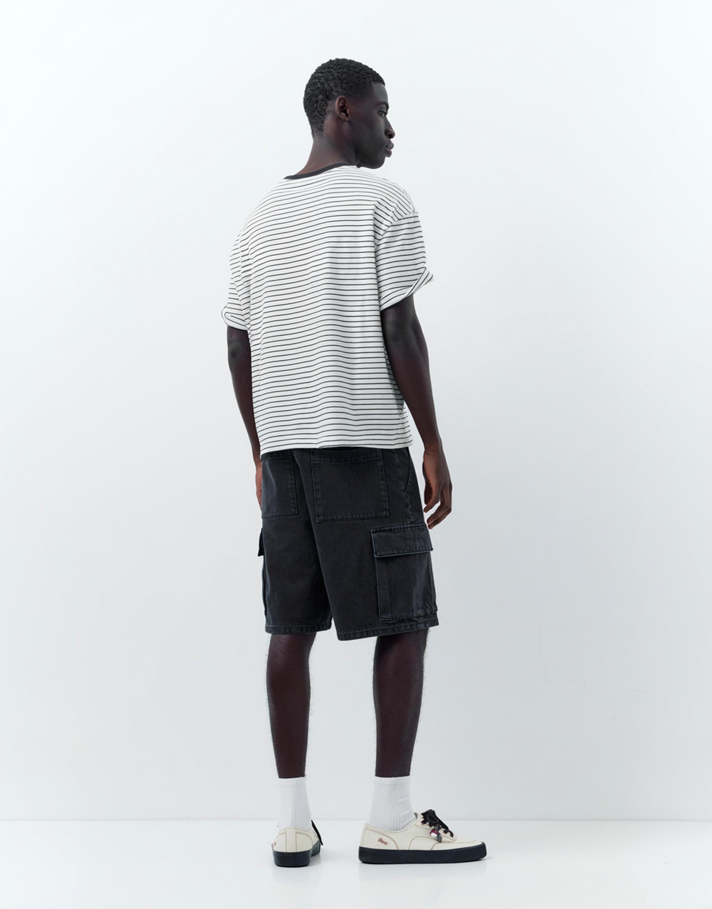 Baggy cargo Bermuda shorts — Faded black