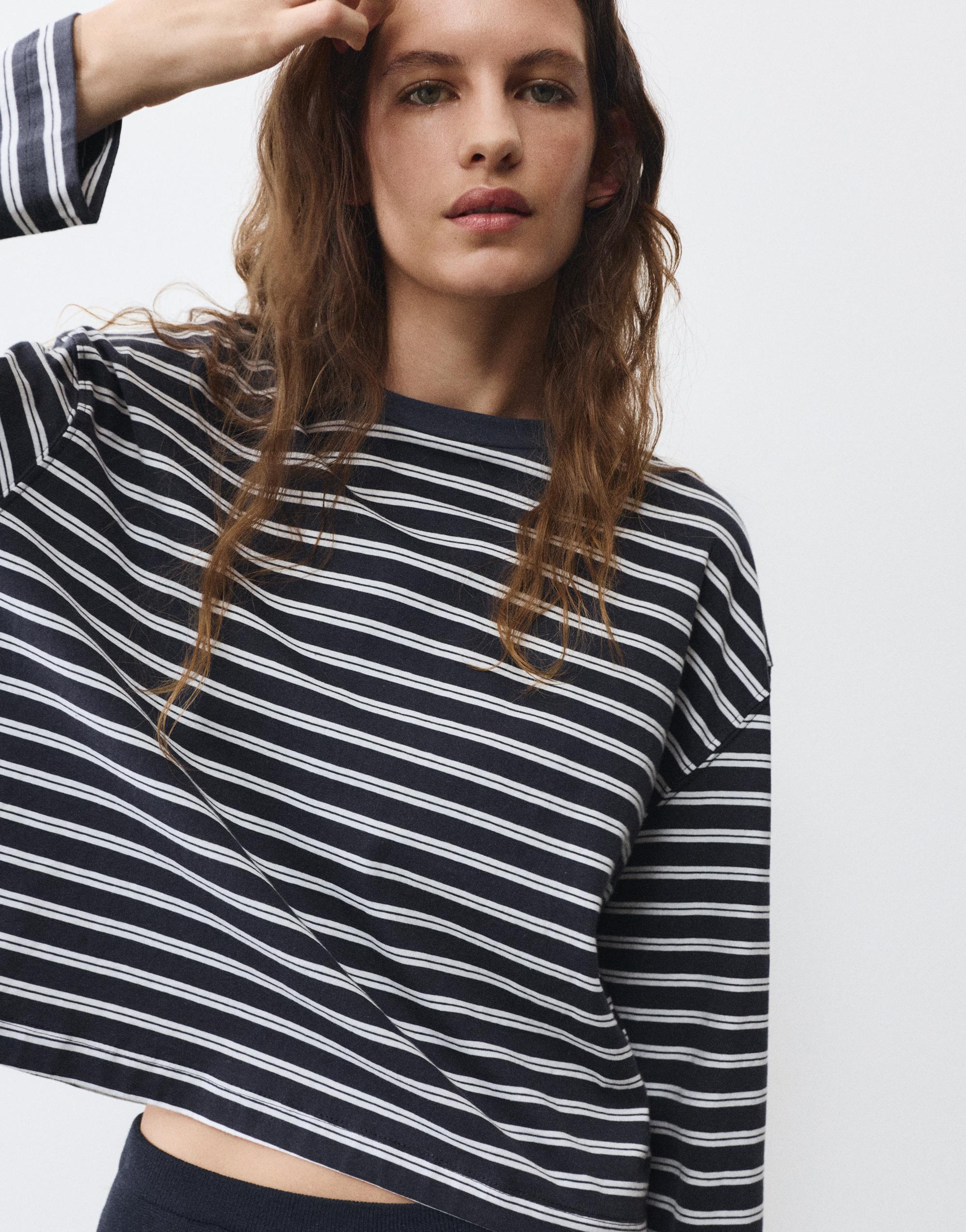 Boxy-fit long sleeve T-shirt — Striped