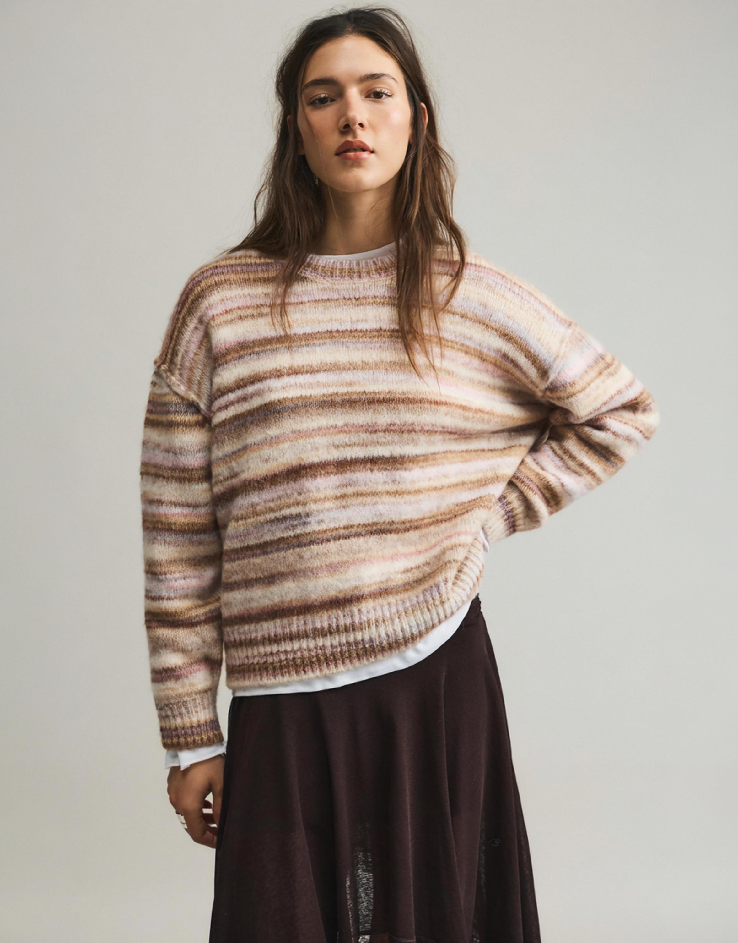 Striped sweater — Sand