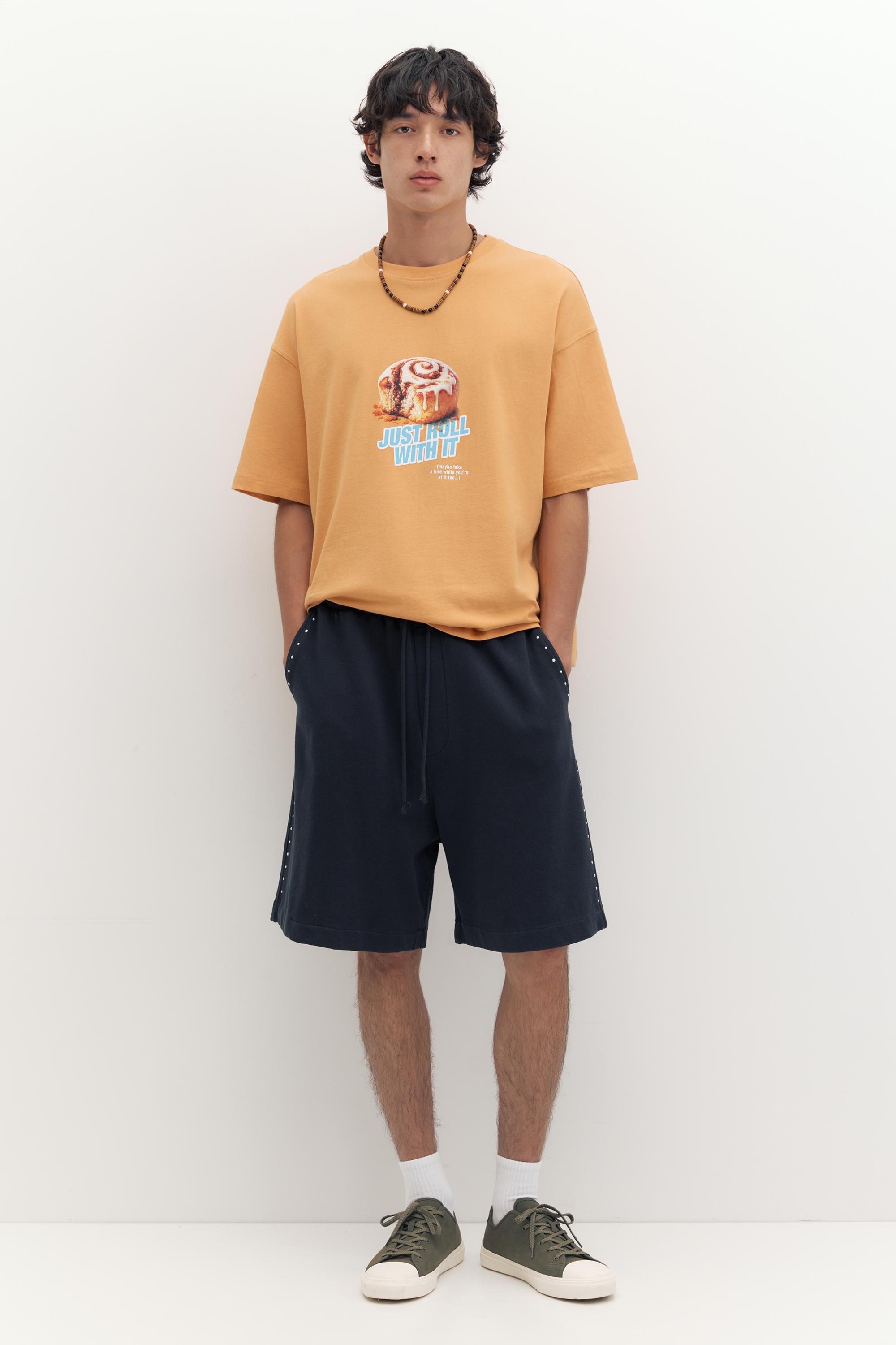 STWD cinnamon roll graphic T-shirt — Orange