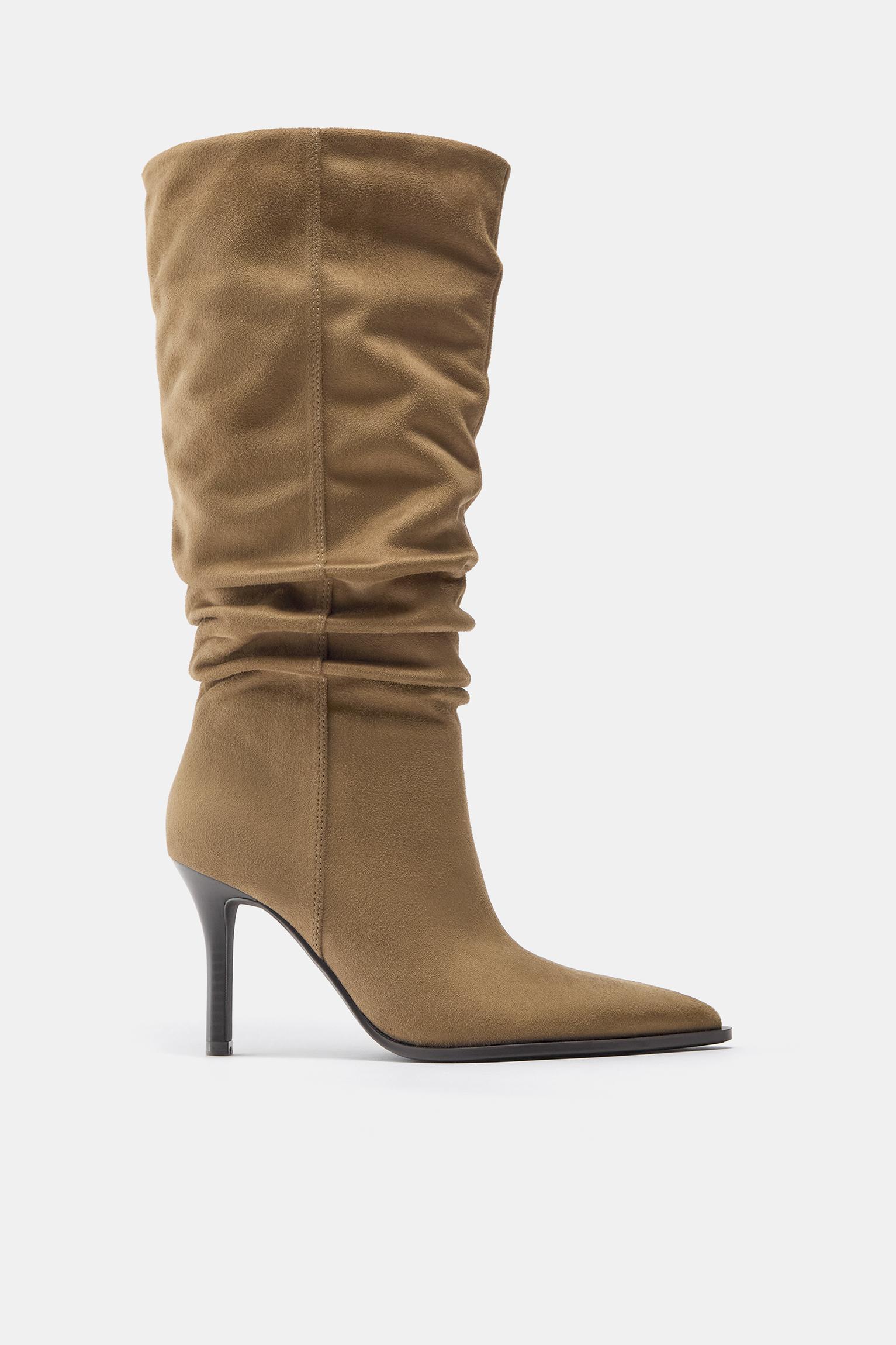 High-heel ruched boots — Sand