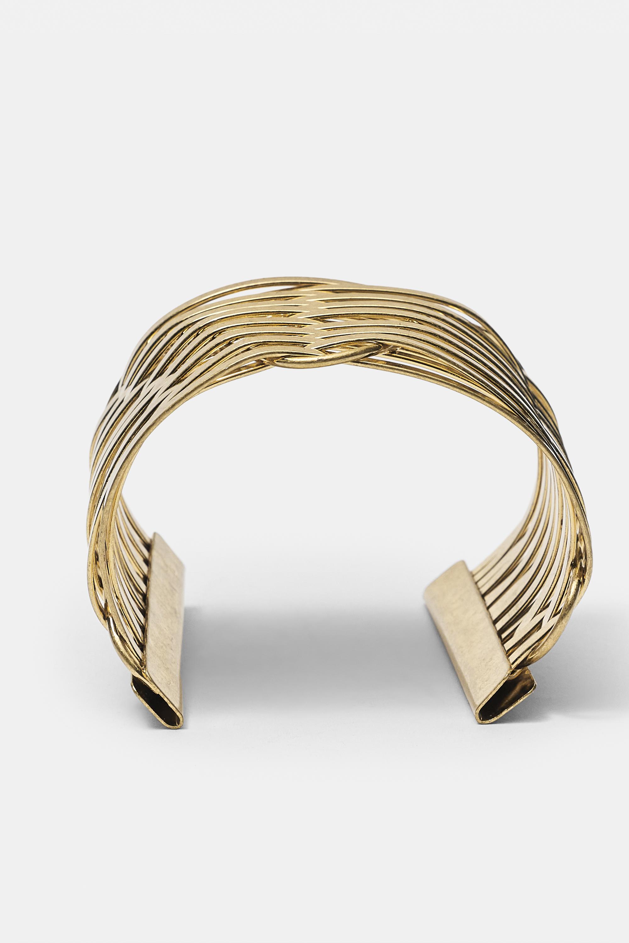 Bar cuff bracelet — Gold