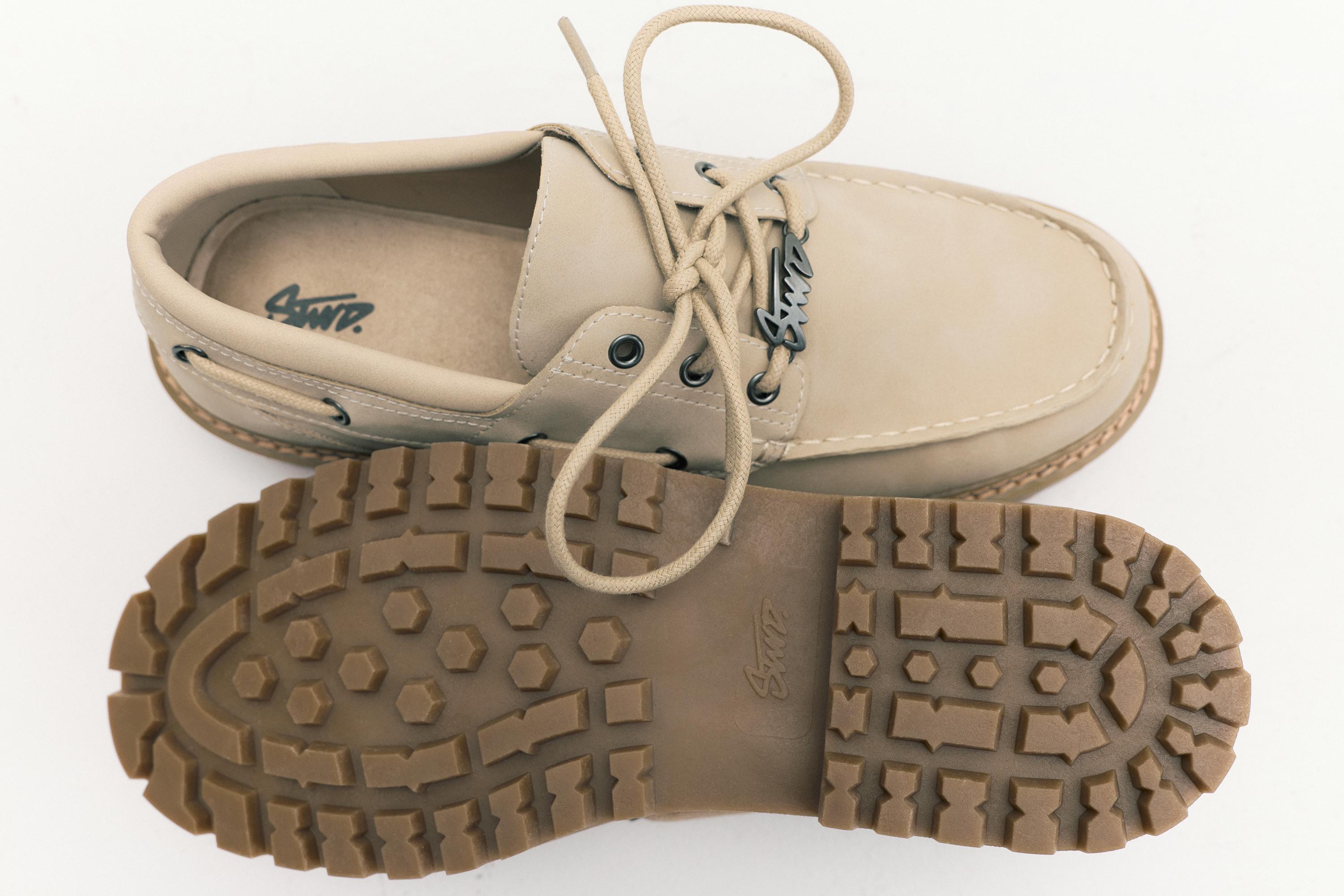 STWD boat shoes — Ecru