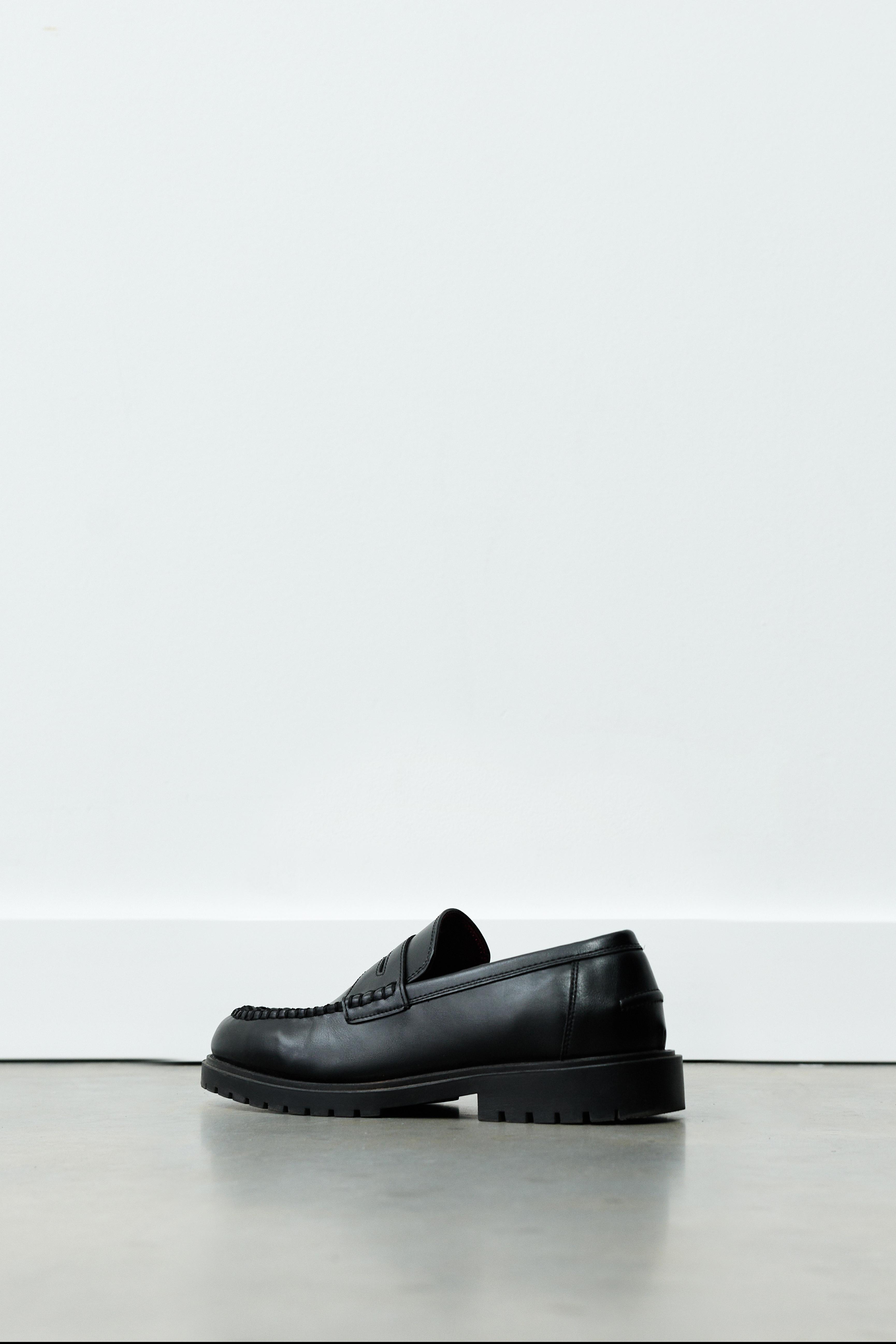 Casual loafers — Black