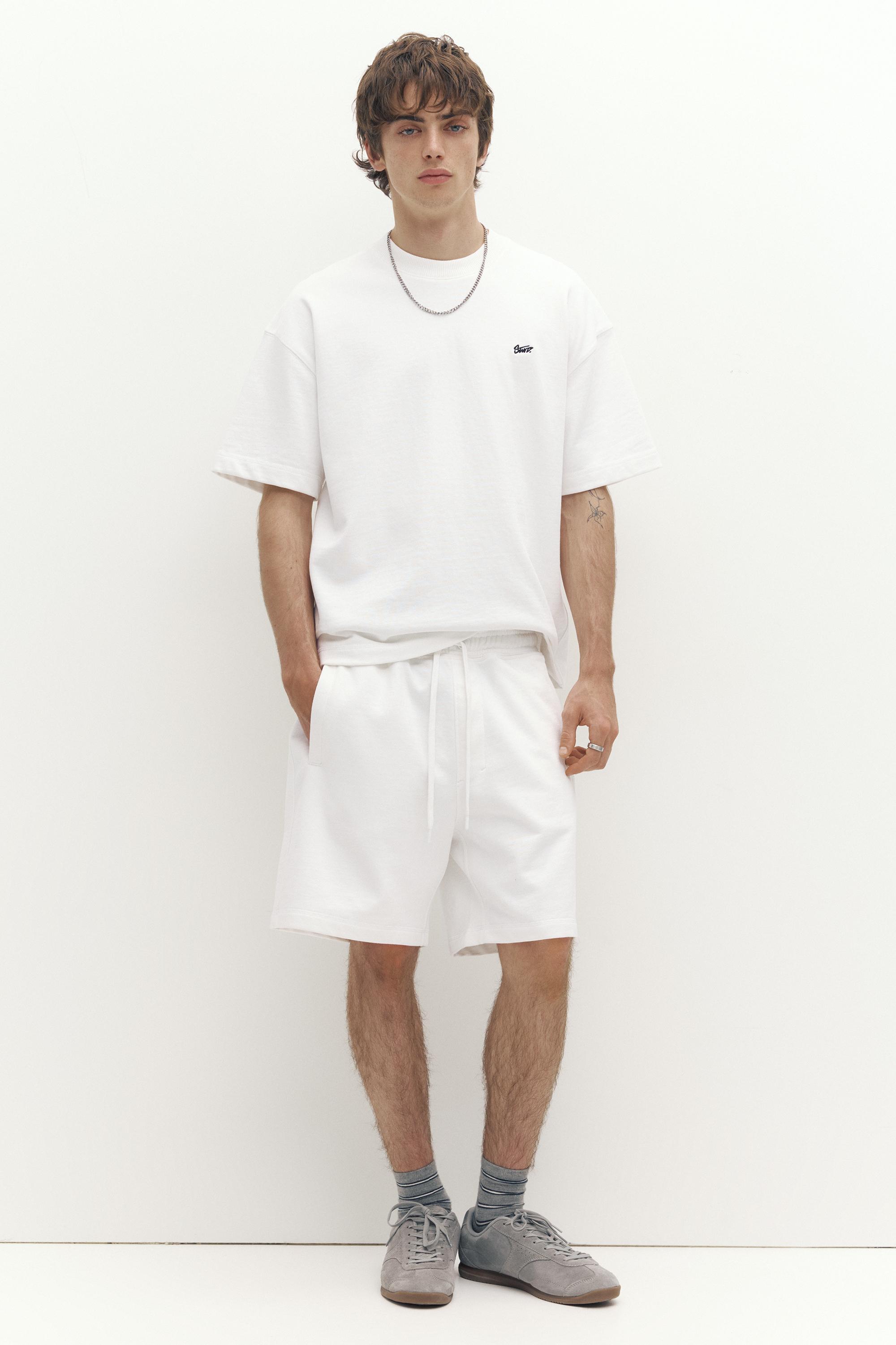 Logolu jogger bermuda şort - Görsel 11