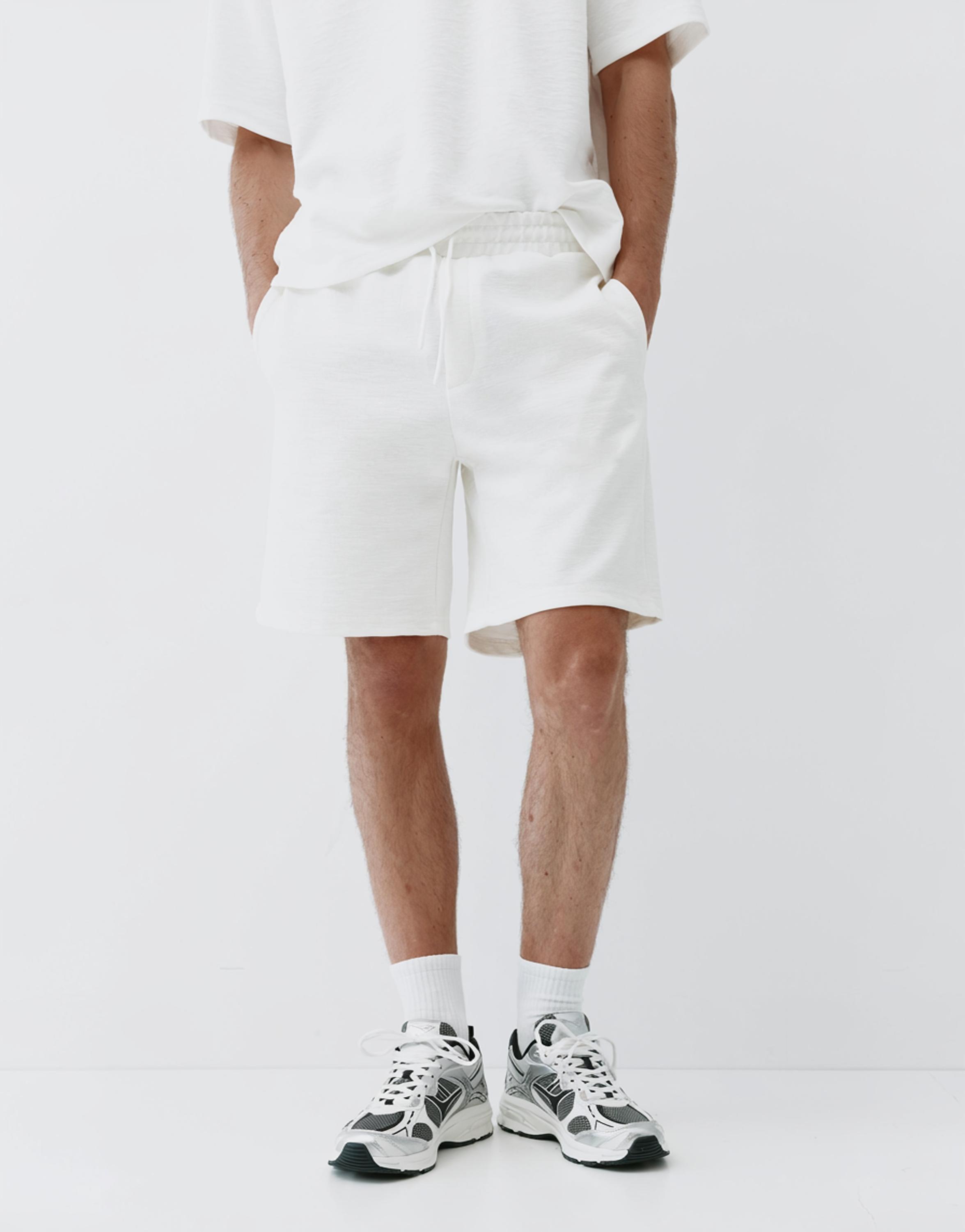 Relaxed fit Bermuda shorts — Off white