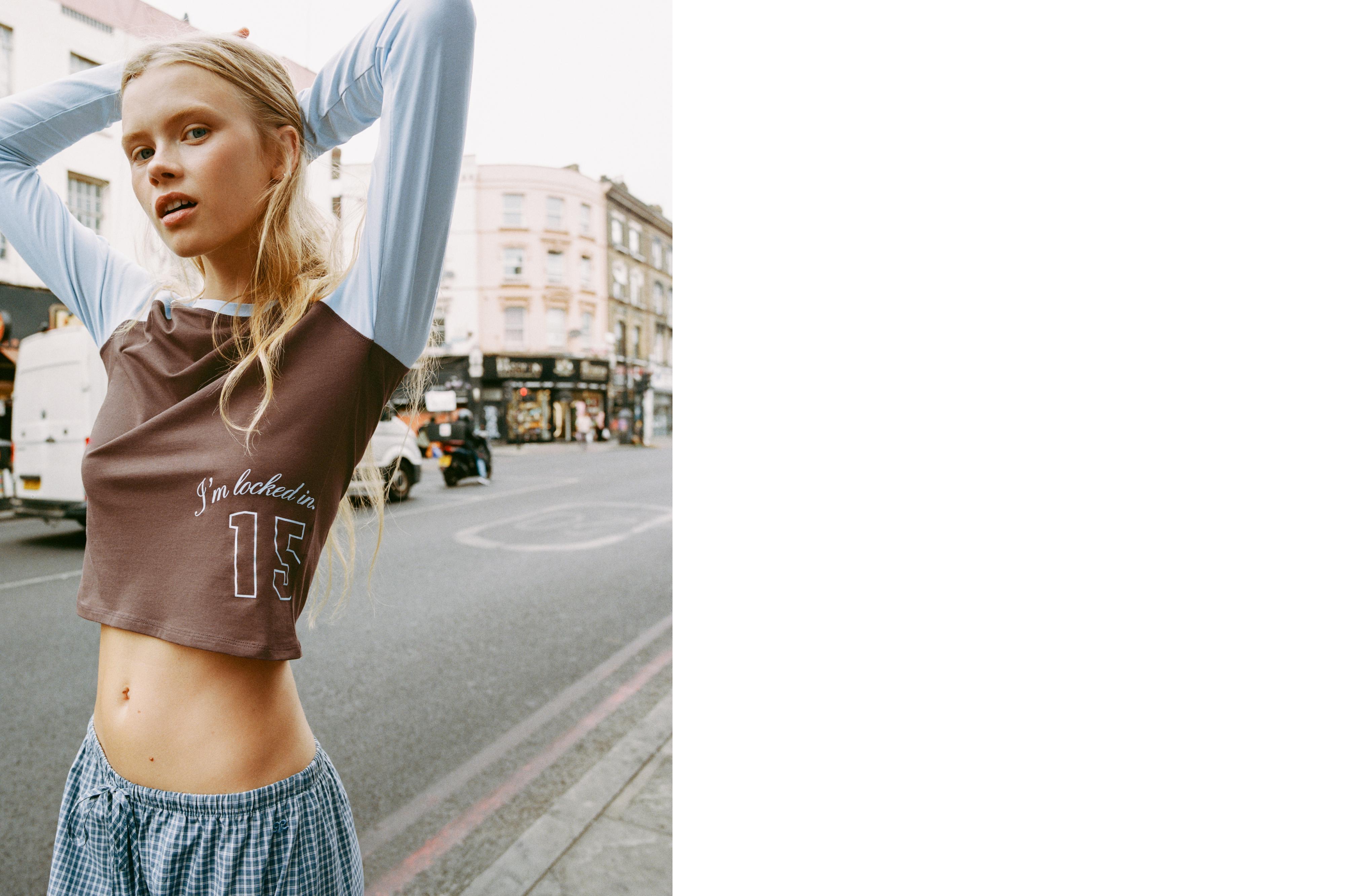 Number print raglan T-shirt — Brown