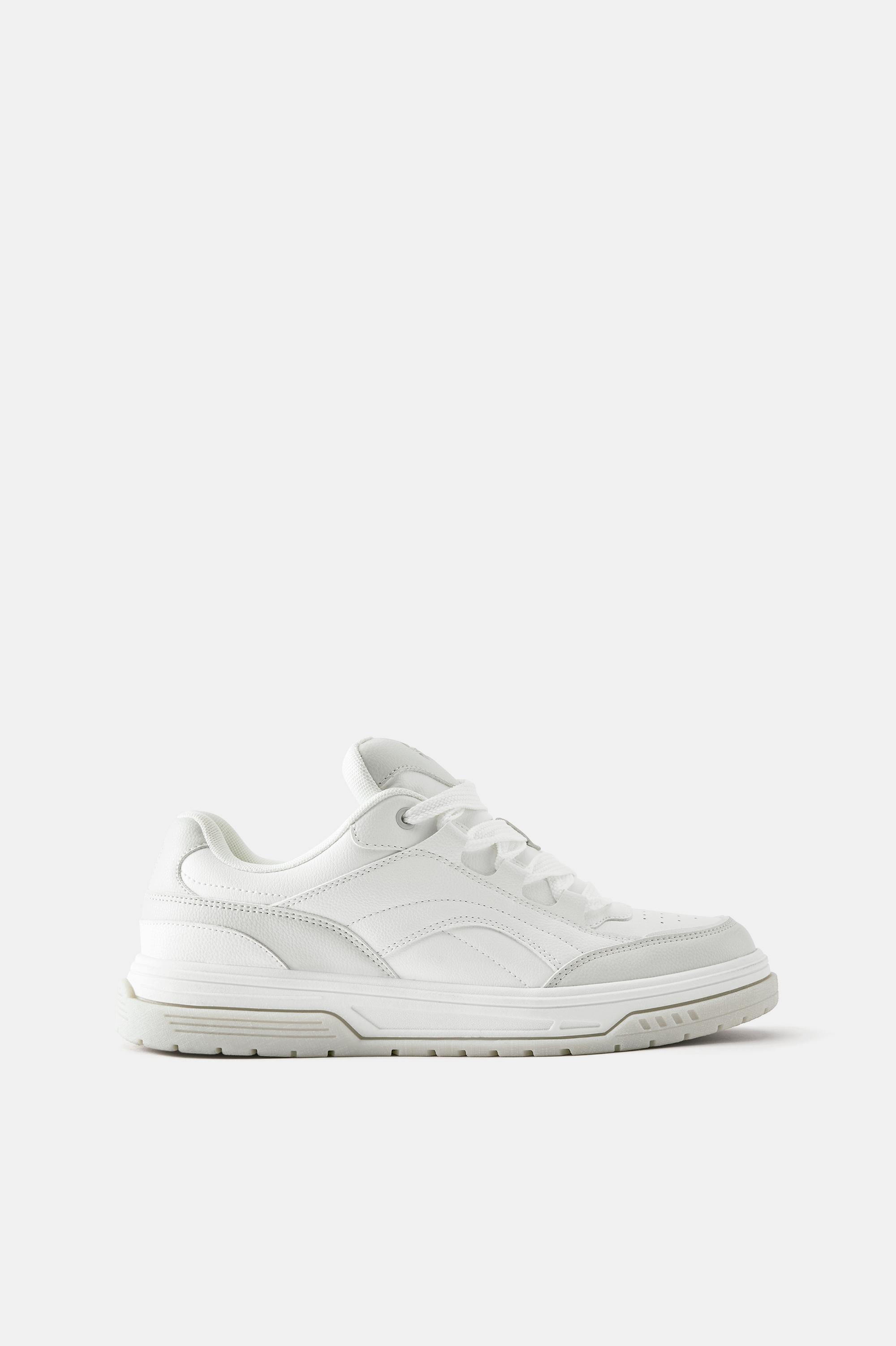 STWD trainers — White