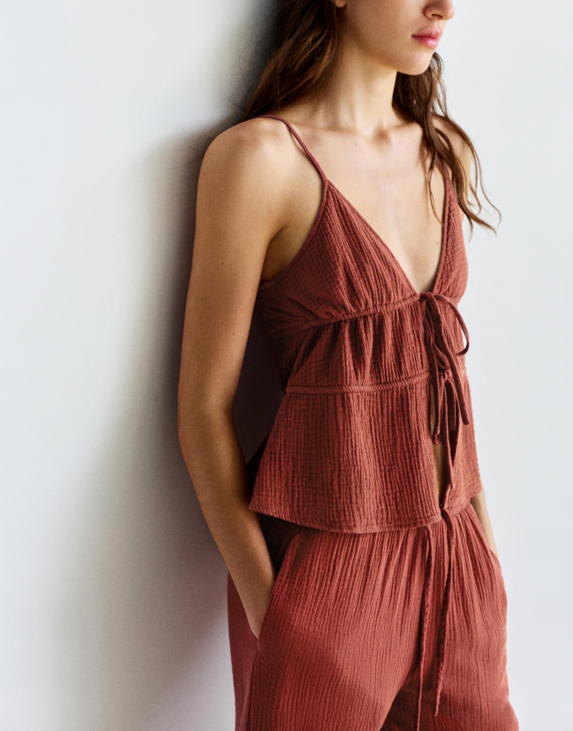 Crepe strappy top — Russet