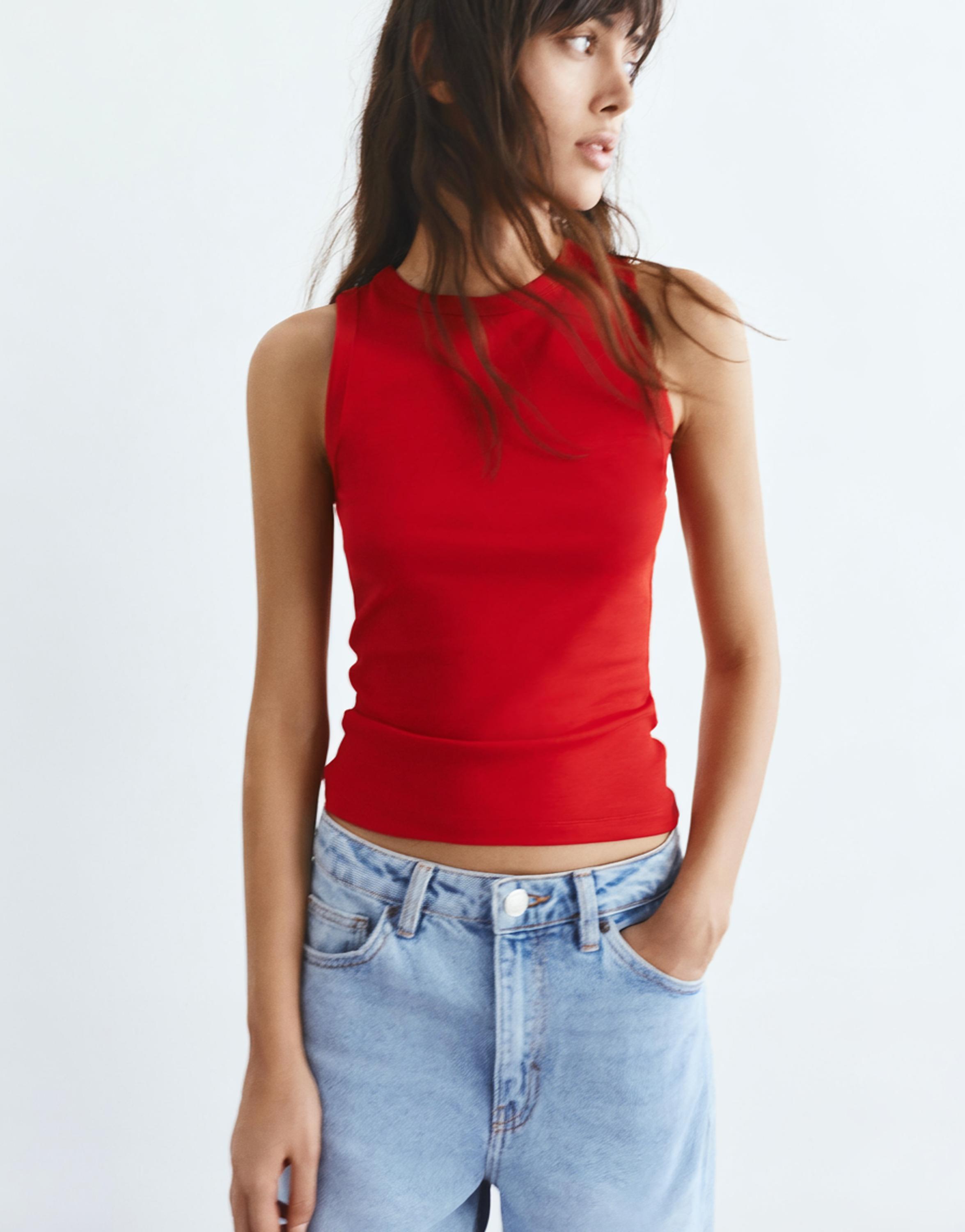 Round neck tank top — Red