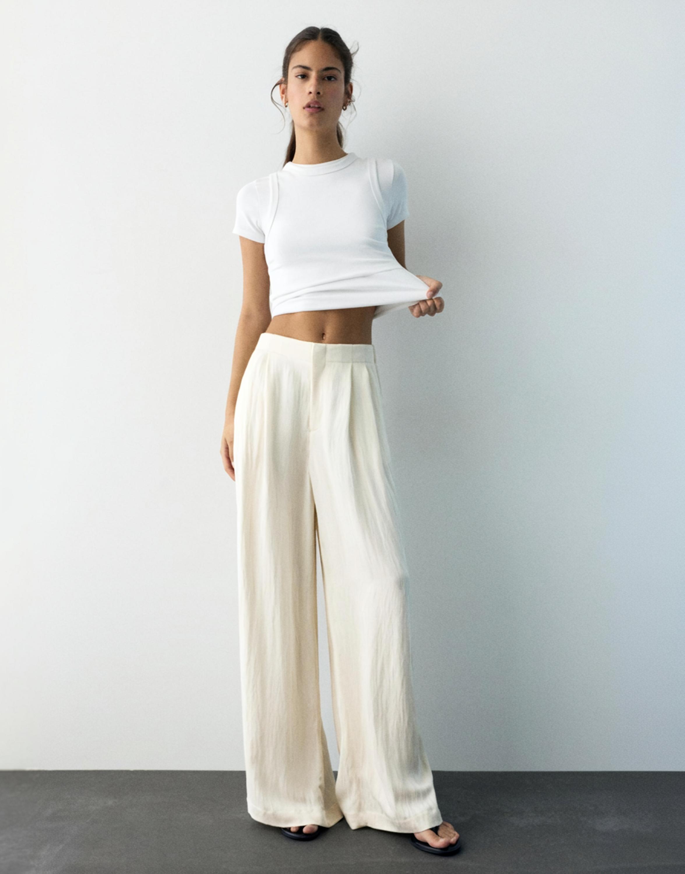 Düğmeli ve fermuarlı, kemer tokalı, önü pensli, elastik belli, tailored fit pantolon. - Görsel 26