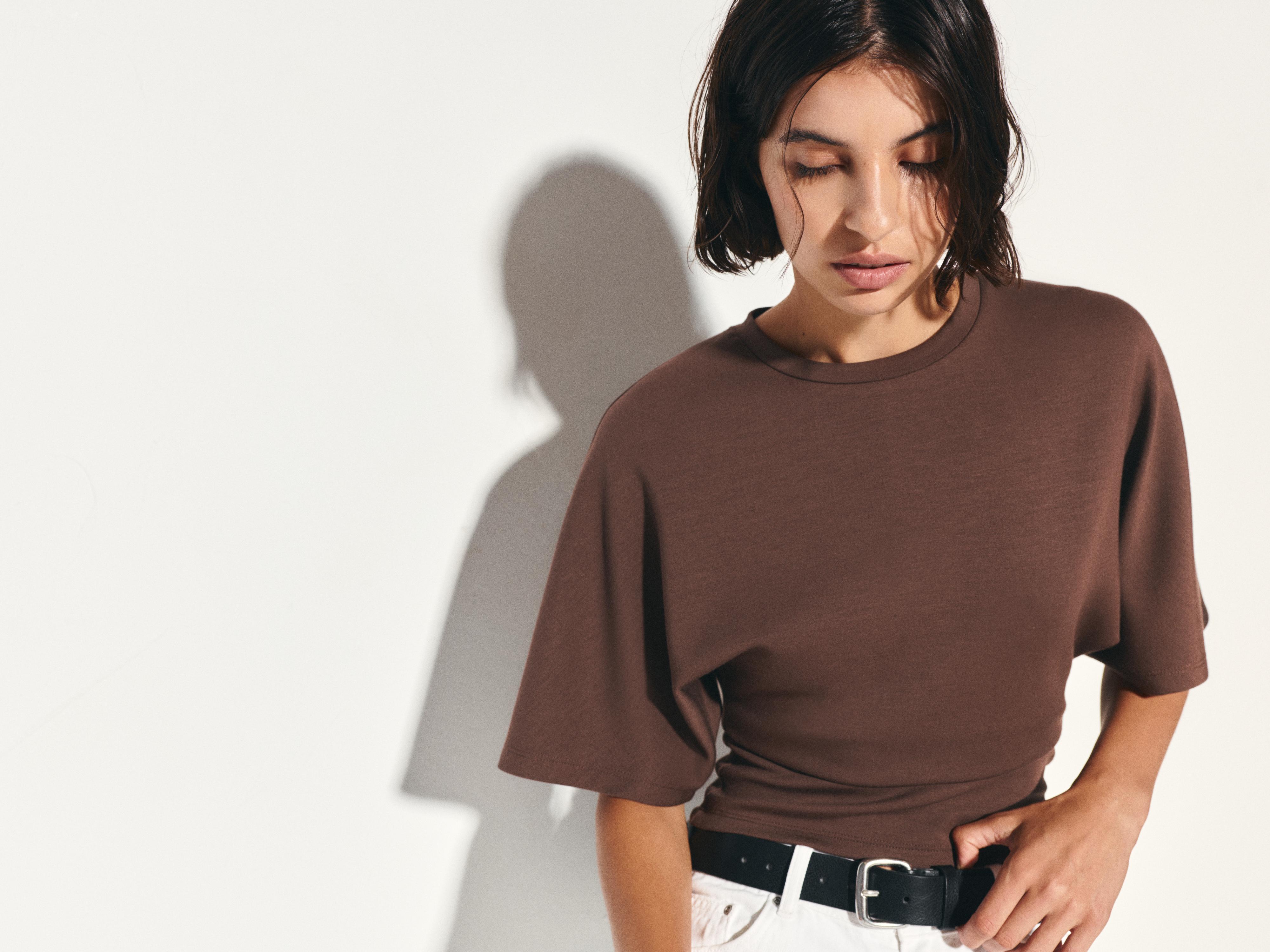 Modal batwing sleeve T-shirt — Brown