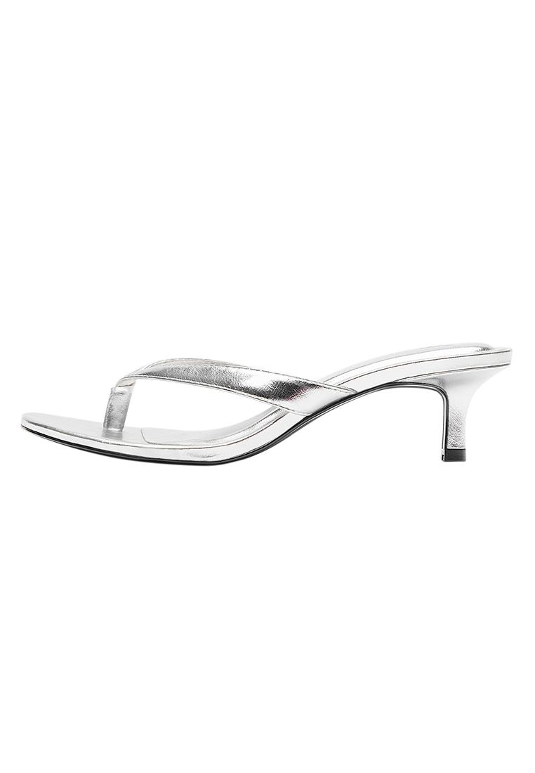 Metalik topuklu sandalet