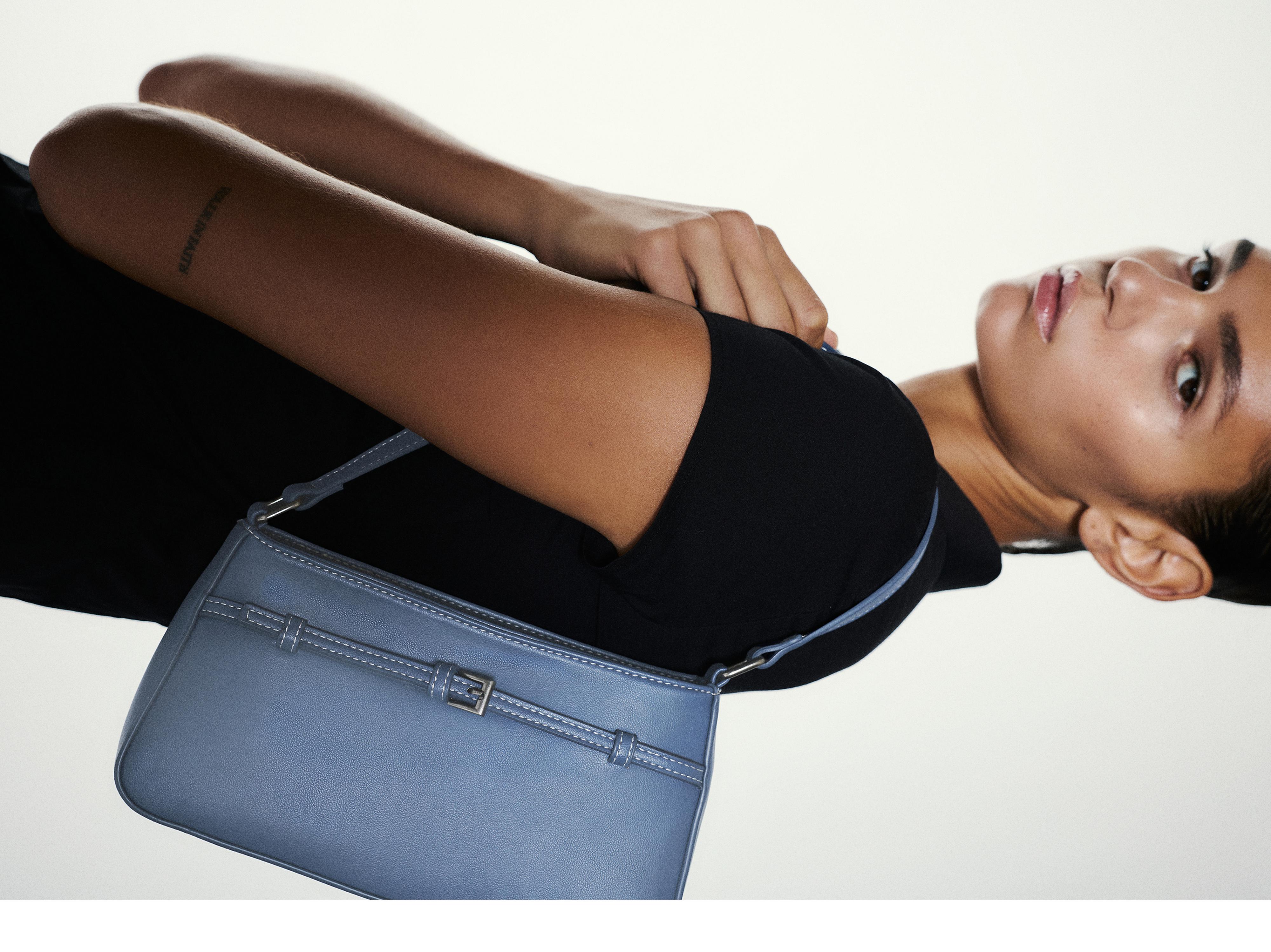 Buckle shoulder bag — Blue