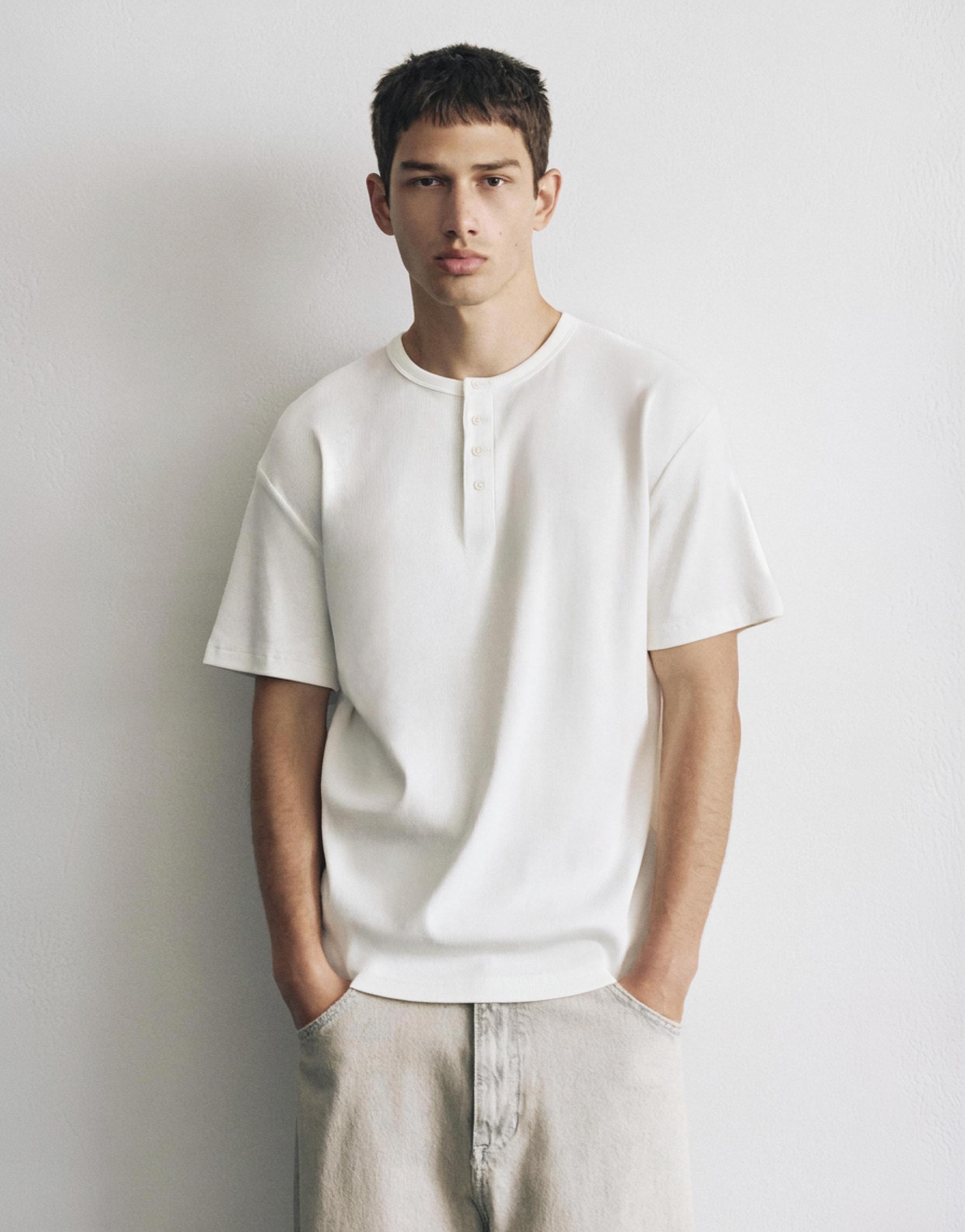 Slim-fit Henley T-shirt — White