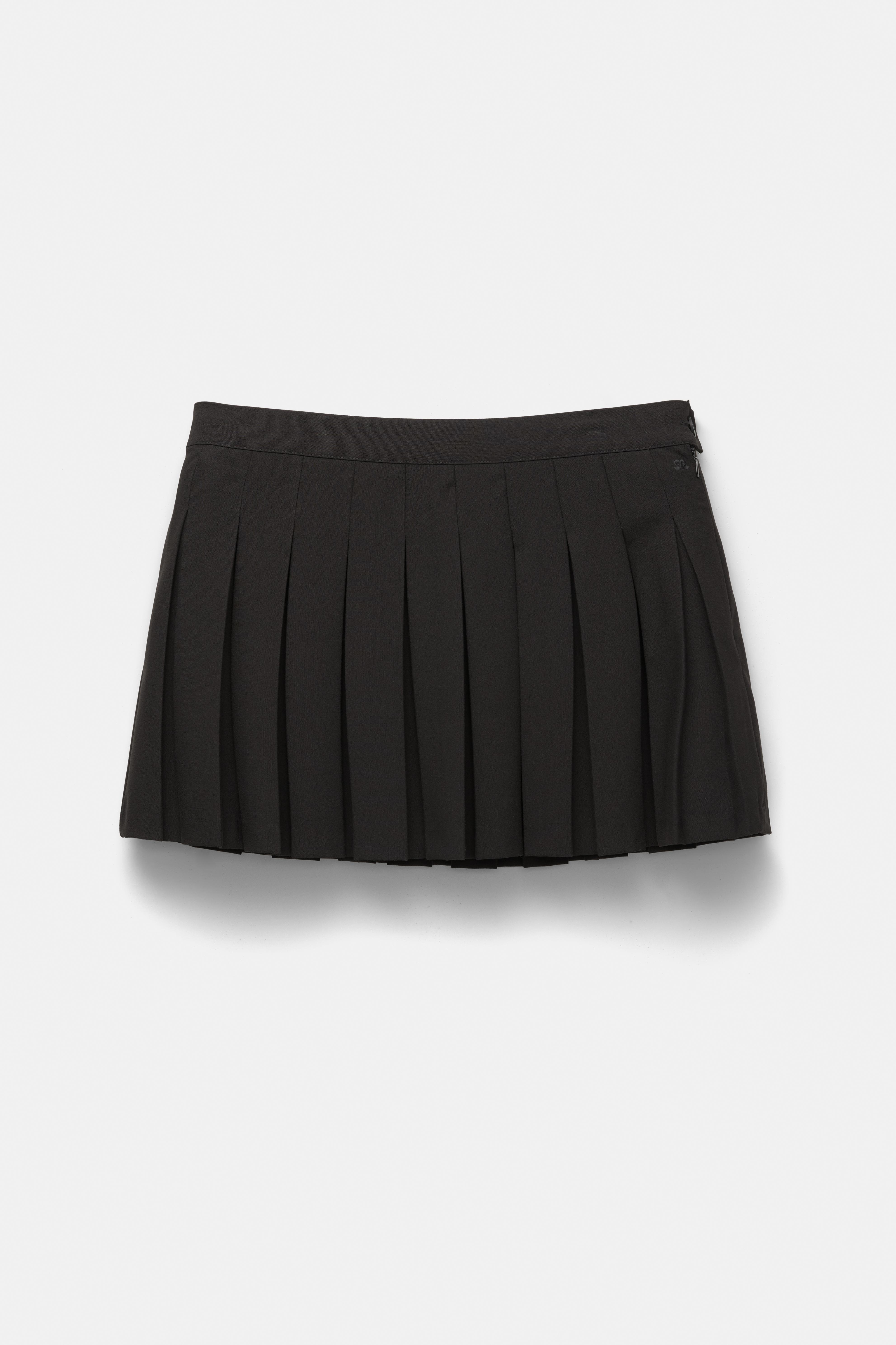 Pleated mini skirt — Black