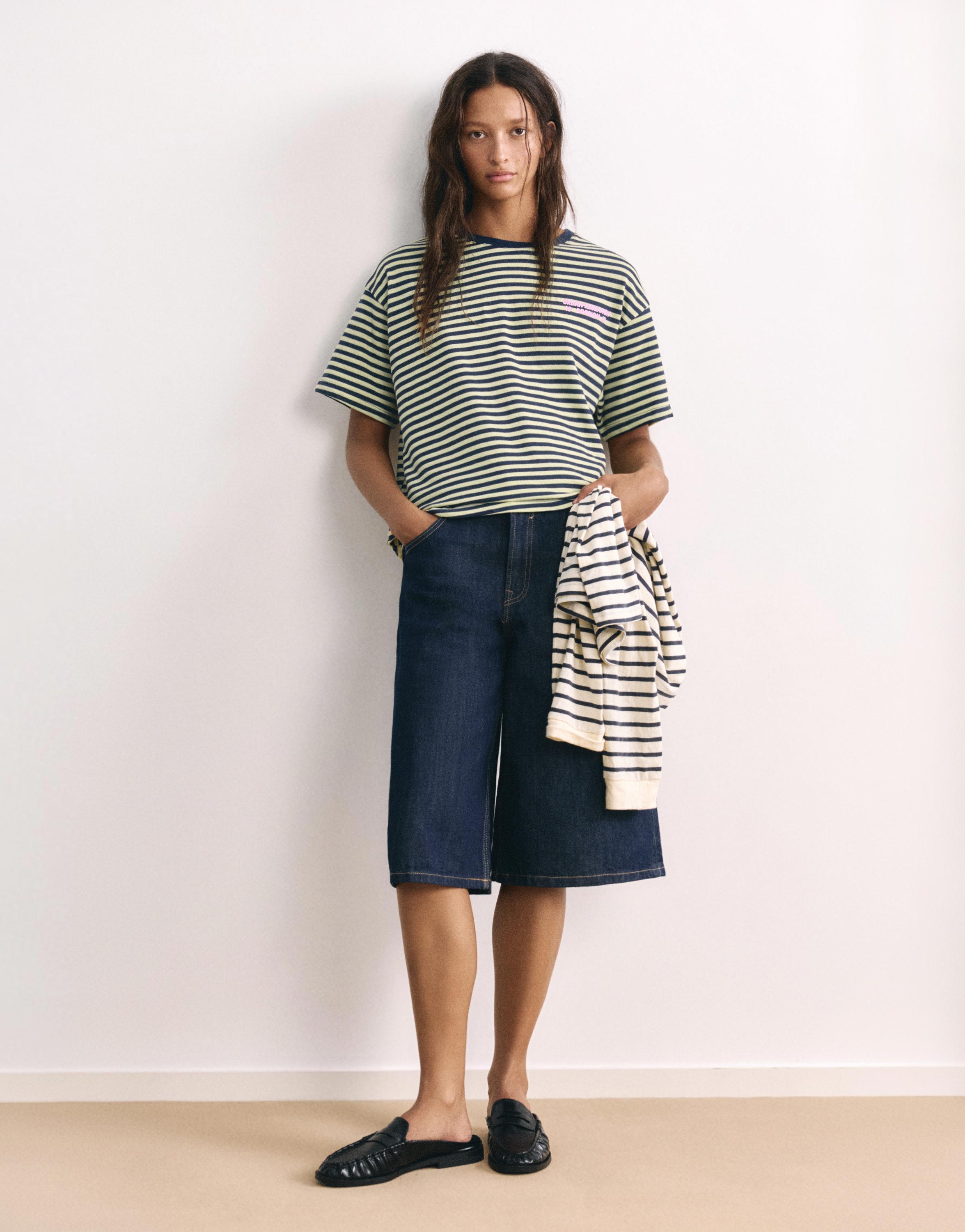 Striped T-shirt with text — Dark navy