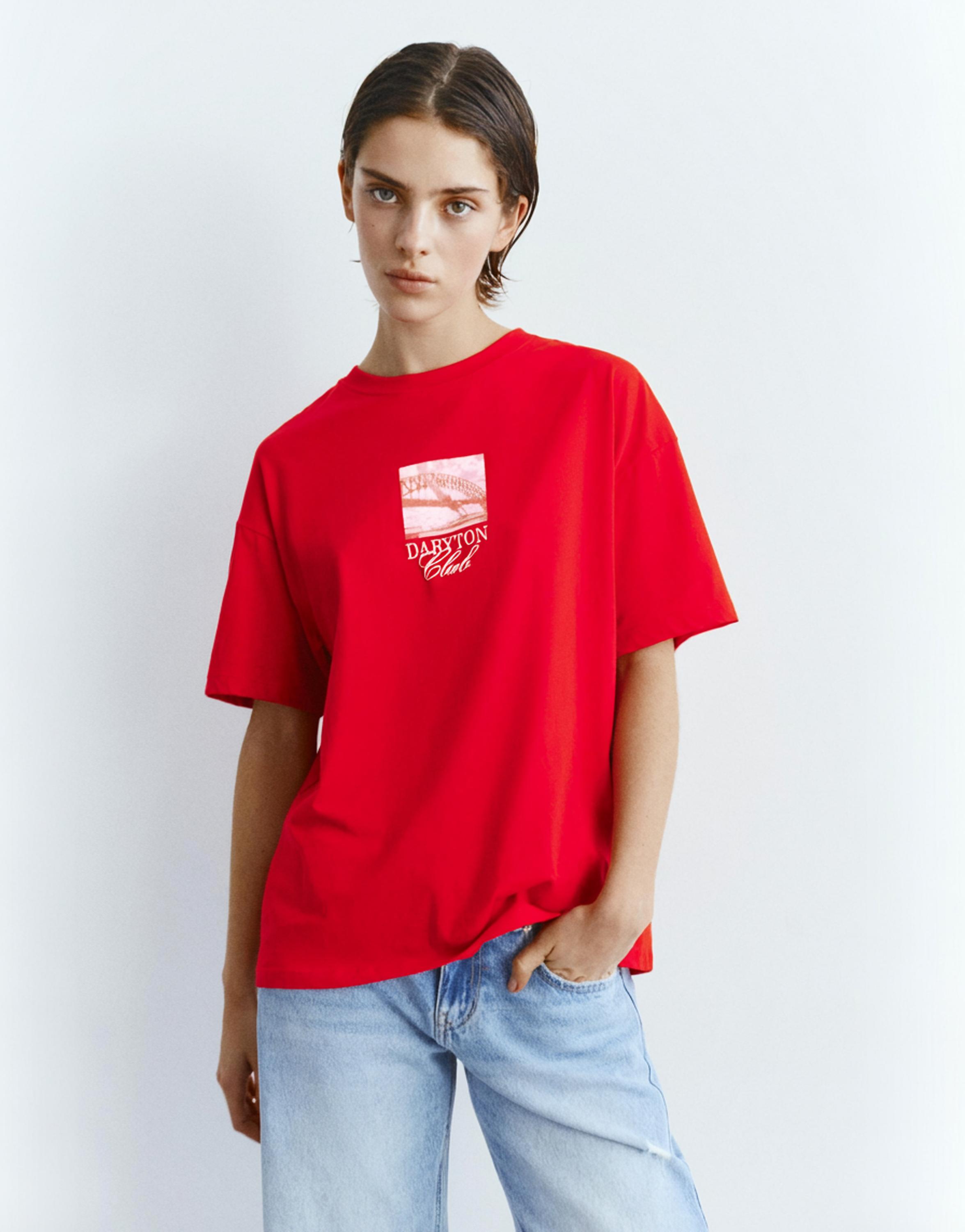 Red tişört with graphic and slogan - Görsel 9