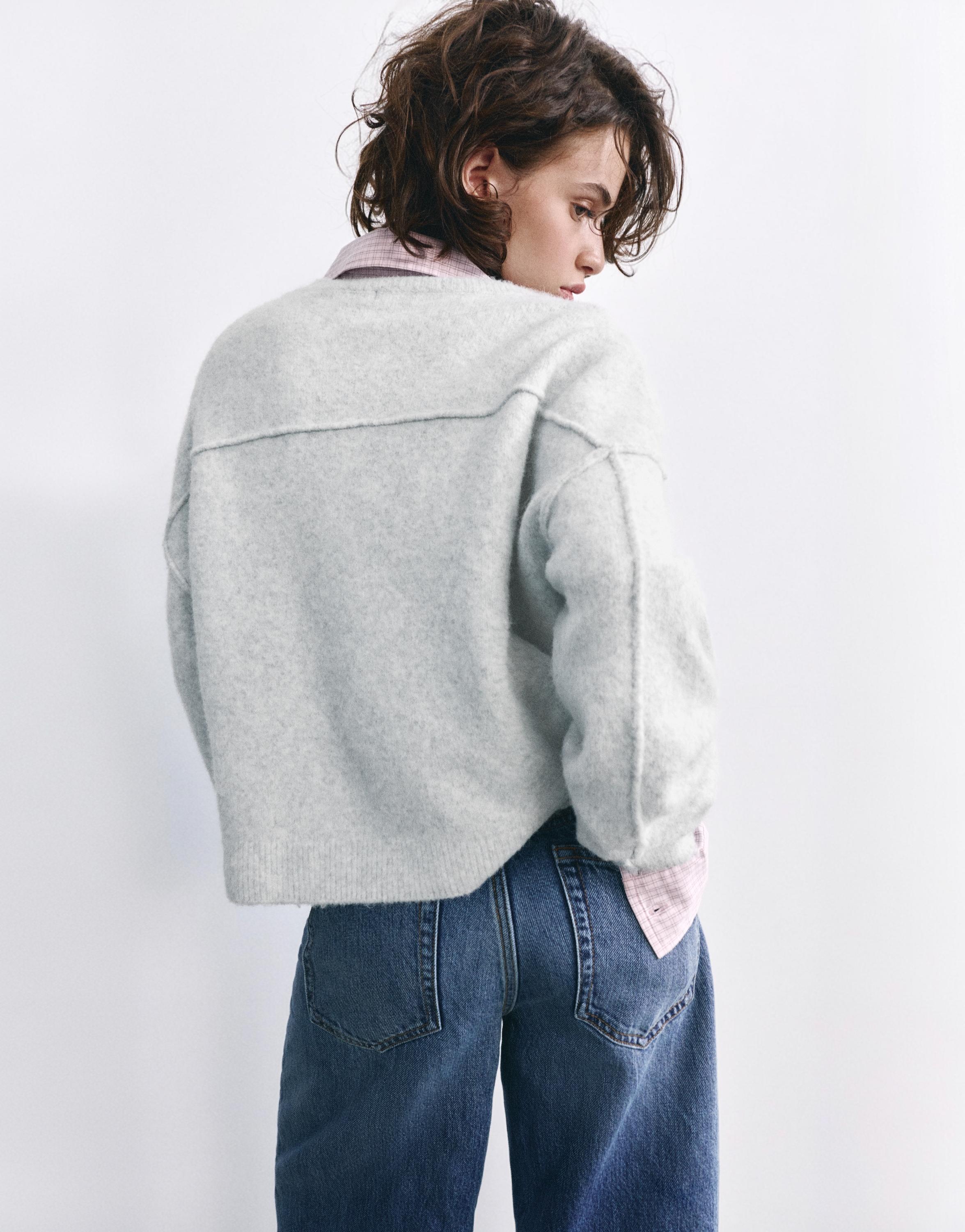 Soft knit cardigan — Pale grey