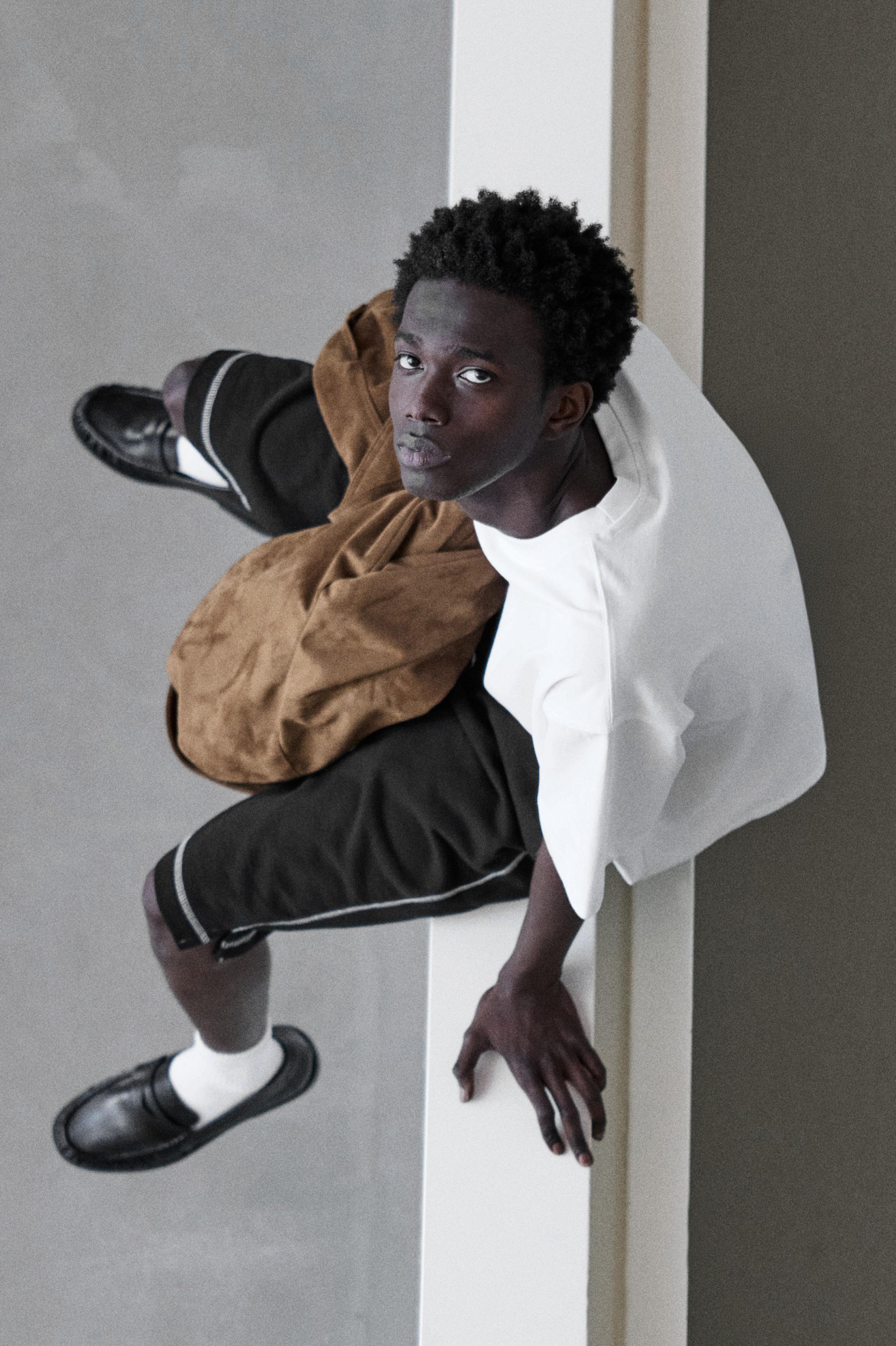 Cropped short sleeve T-shirt — Off white