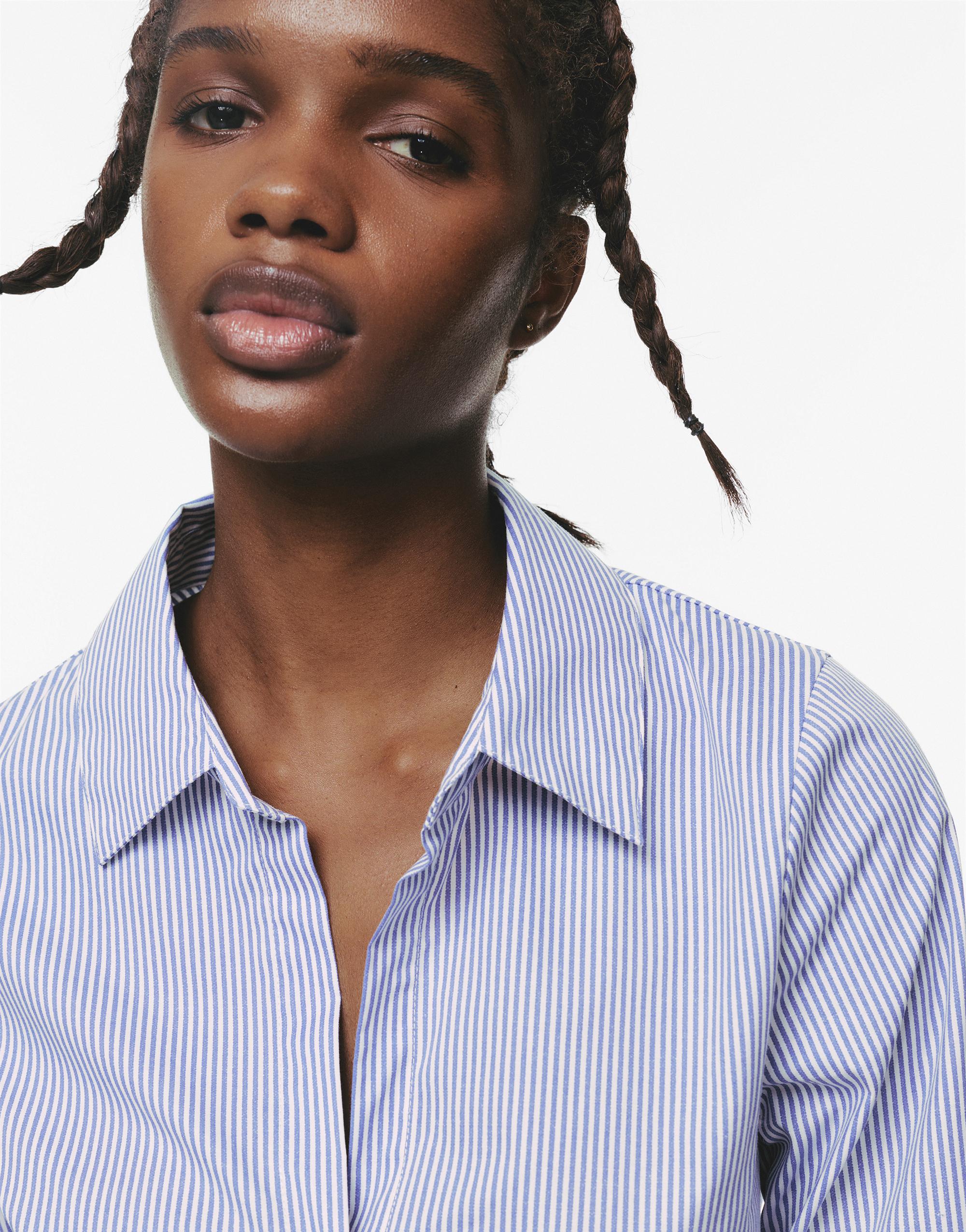 Poplin yırtmaçlı dar kesim gömlek - Görsel 104