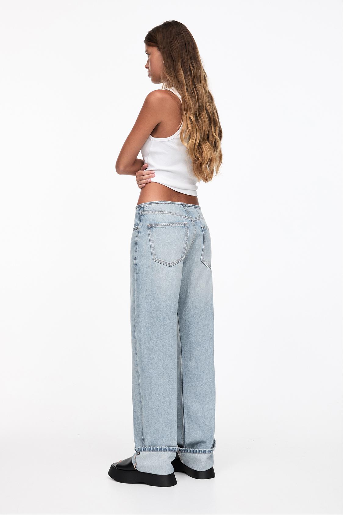 Straight-Leg-Jeans mit Mid-Rise-Bund - PULL&BEAR