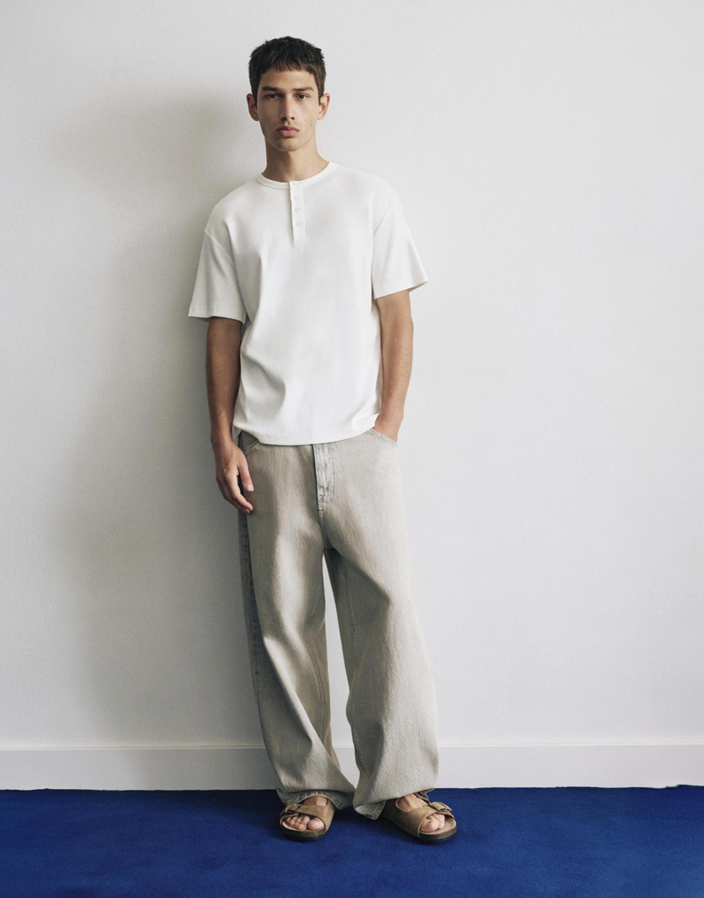Slim-fit Henley T-shirt — White