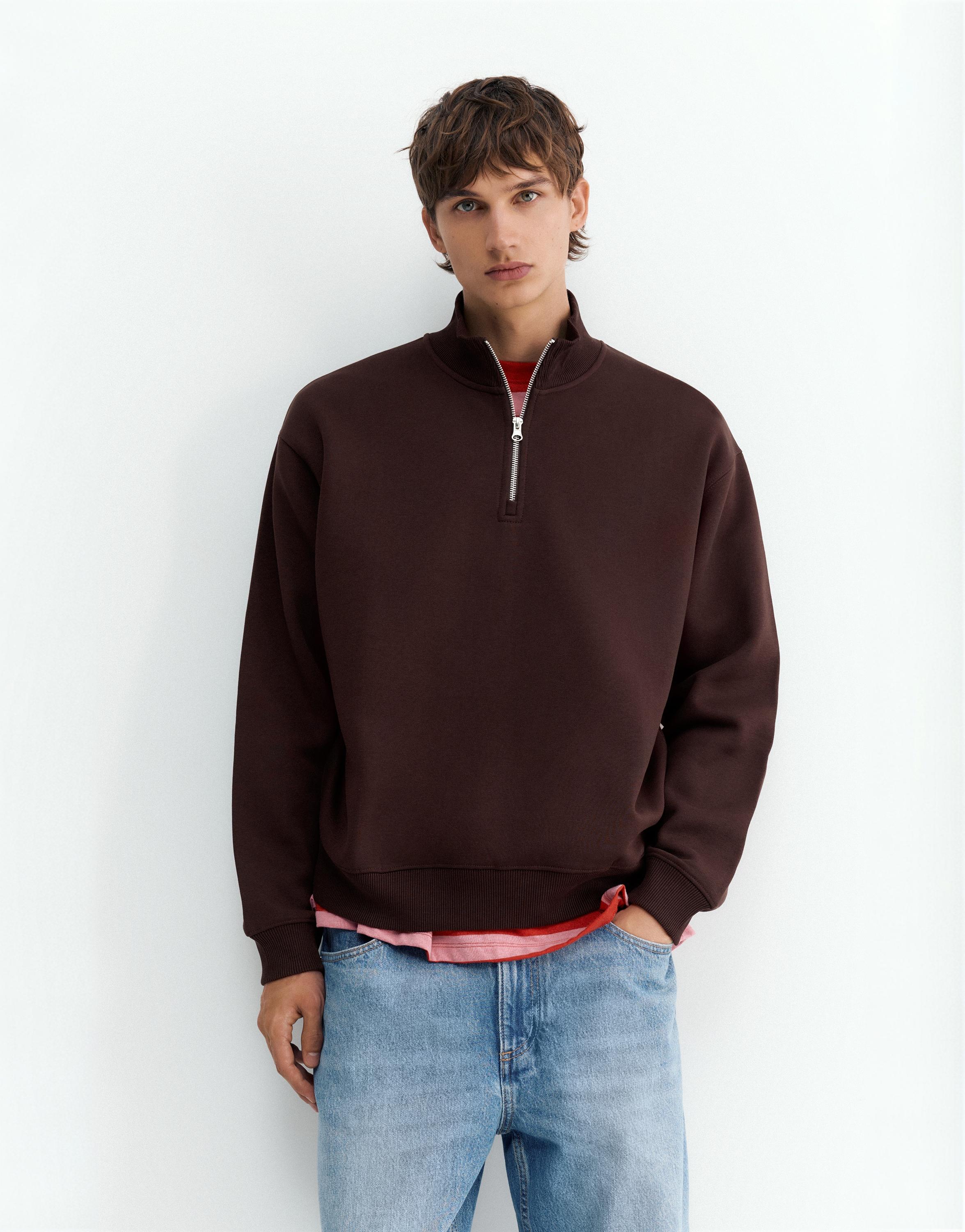 Quarter-zip sweatshirt — Brown
