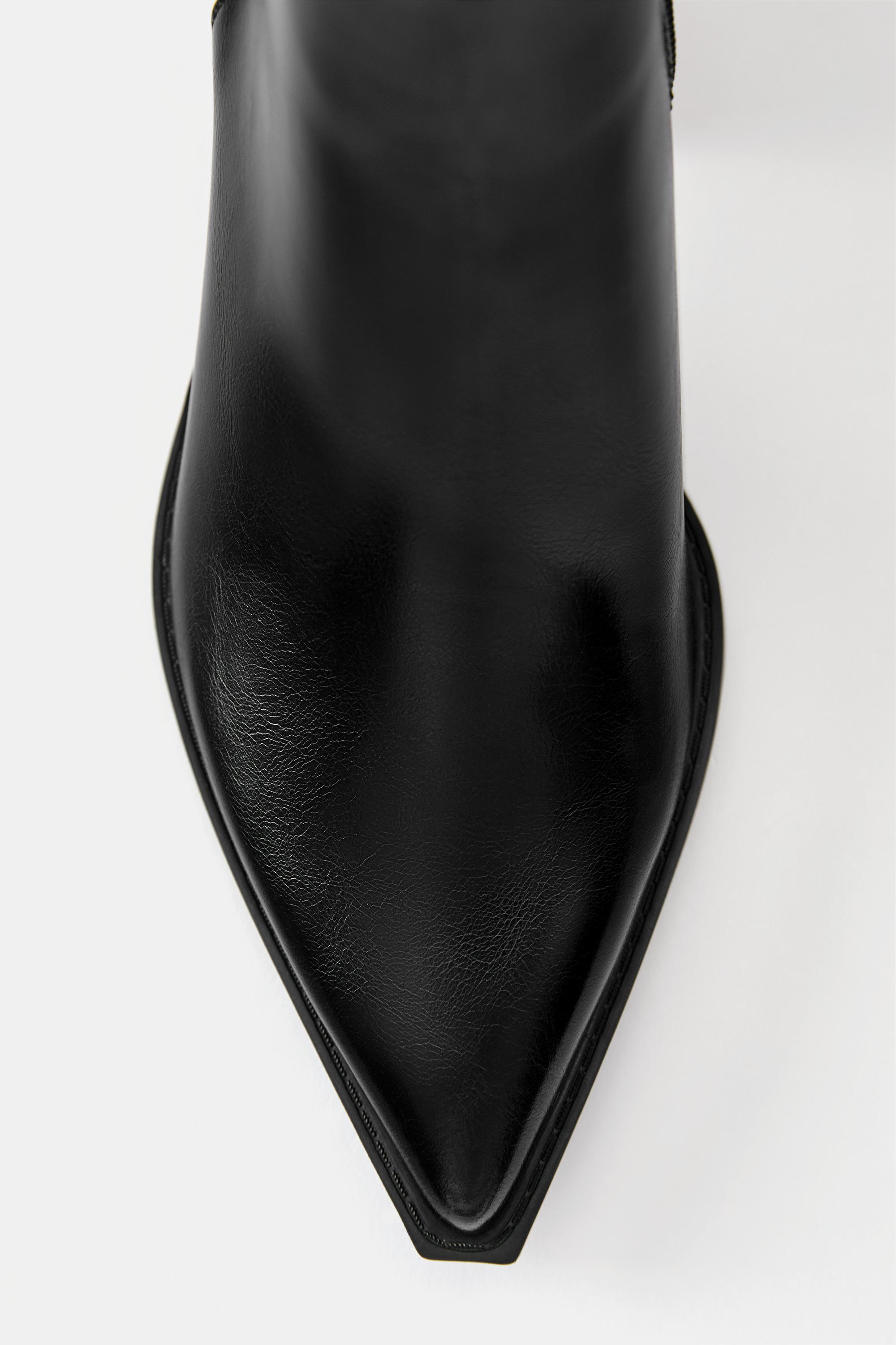 Block heel ankle boots — Black