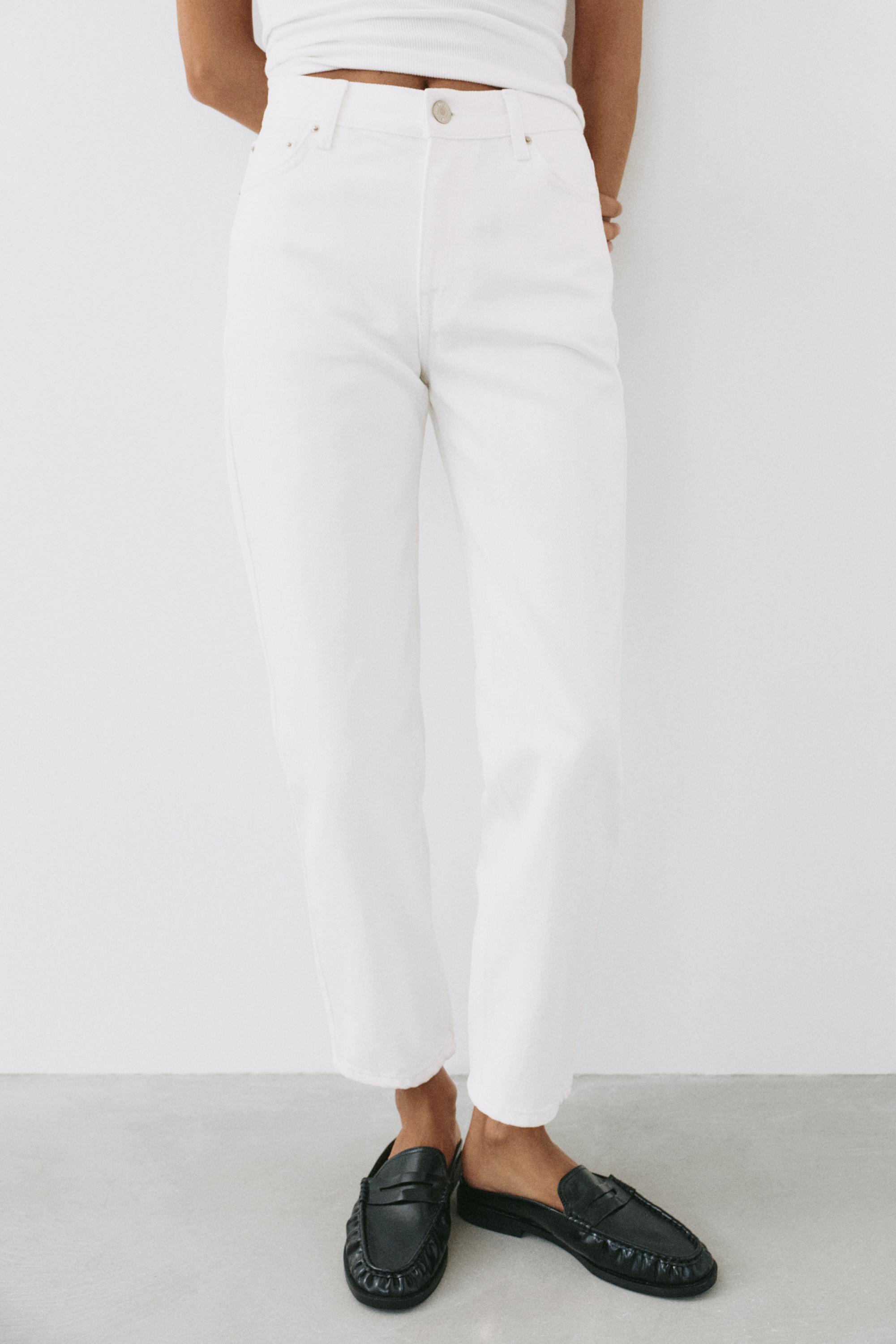 High-waist mom jeans — Bright white