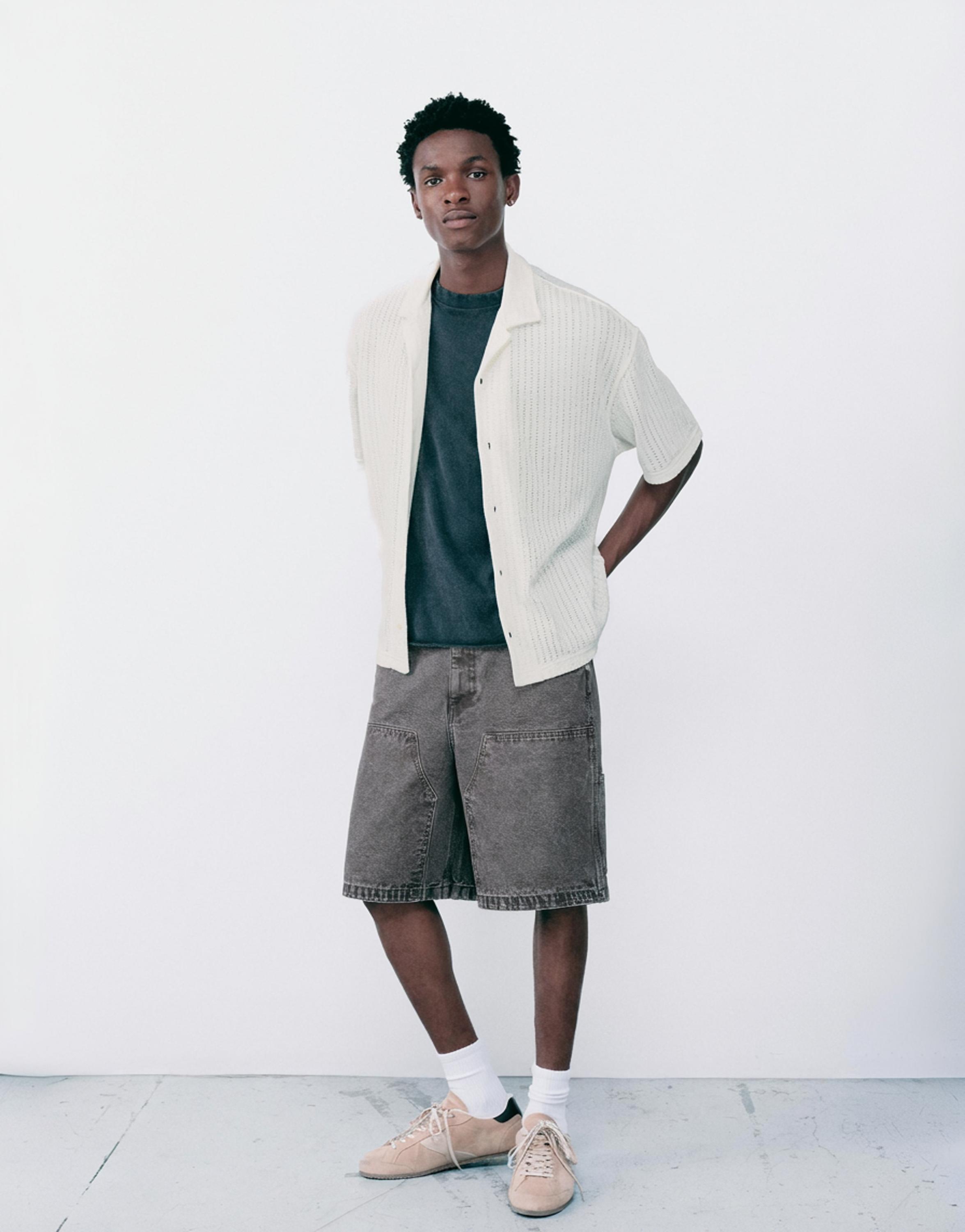 Short sleeve cutwork shirt — White tones