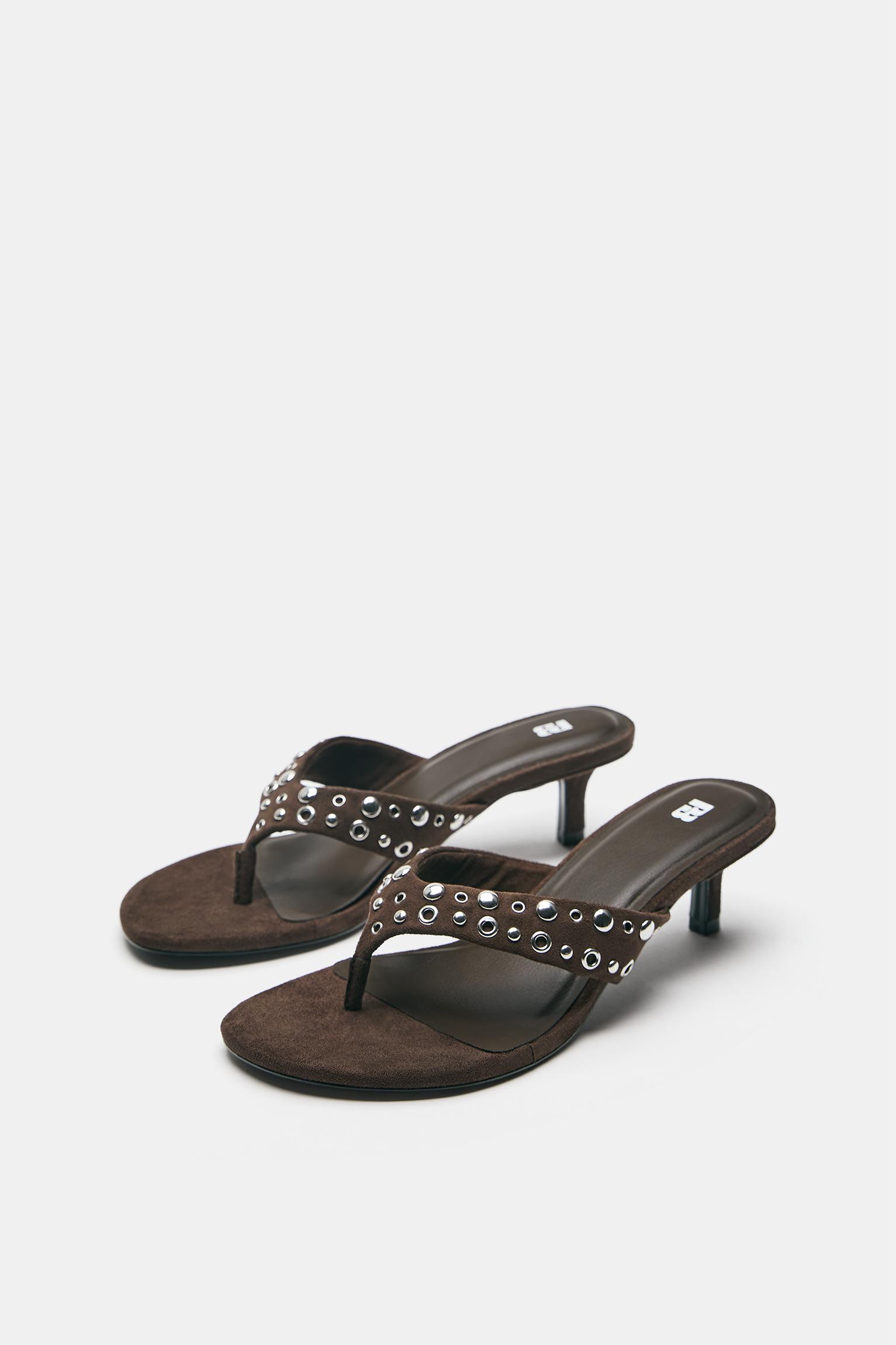 Heeled sandals with studs — Brown