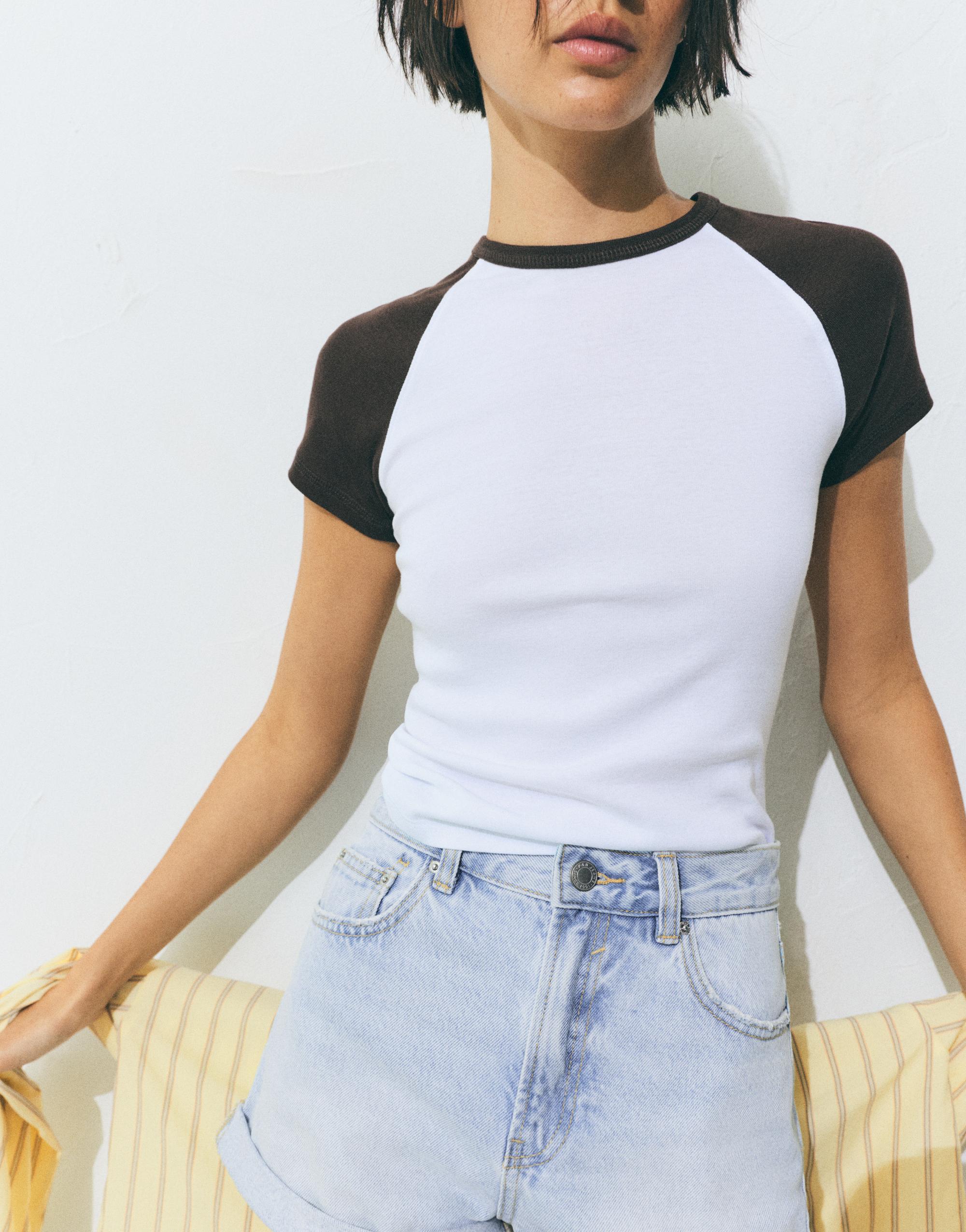 Mom fit paçası kıvrık denim şort - Görsel 38