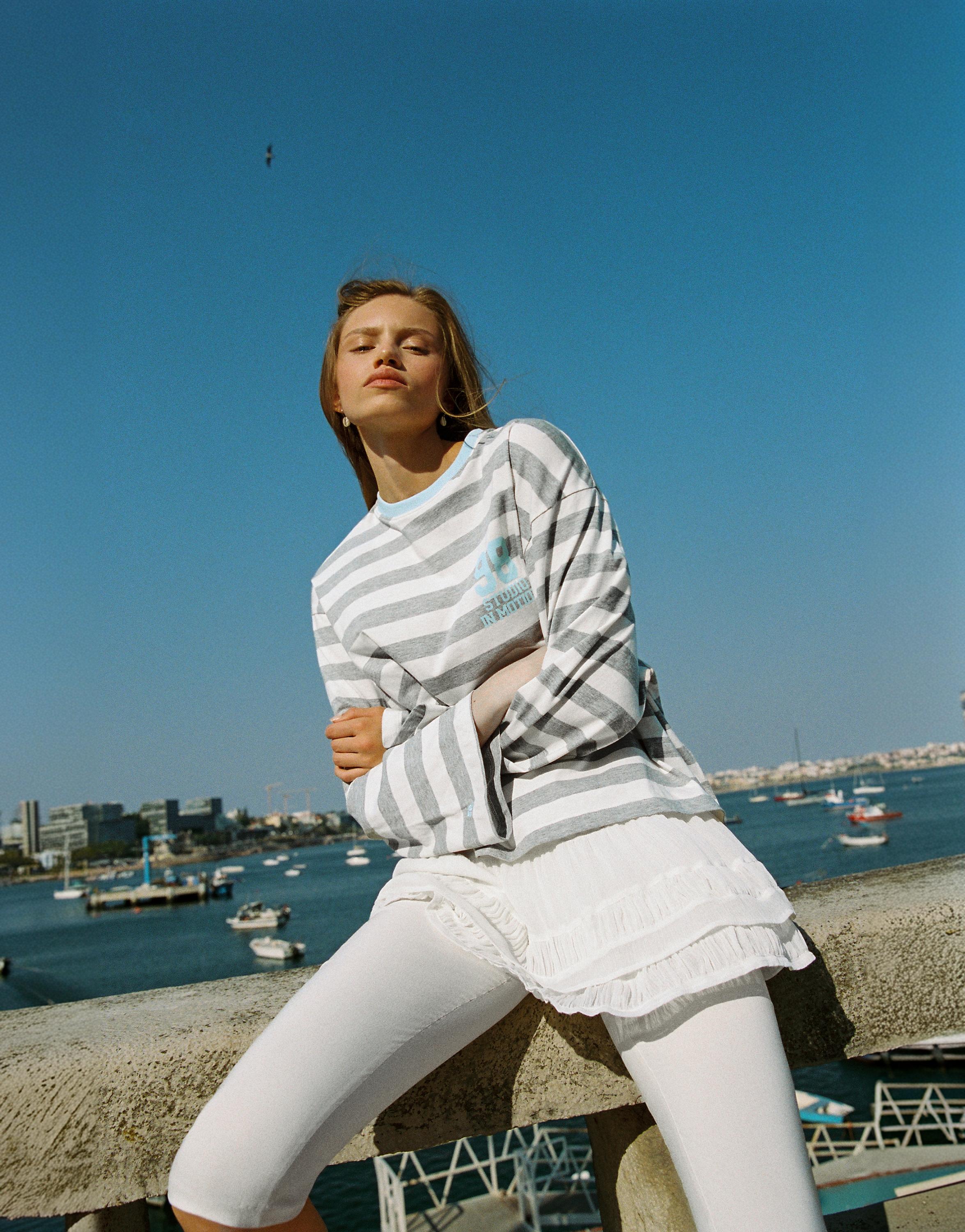 Oversize graphic striped T-shirt — Grey marl