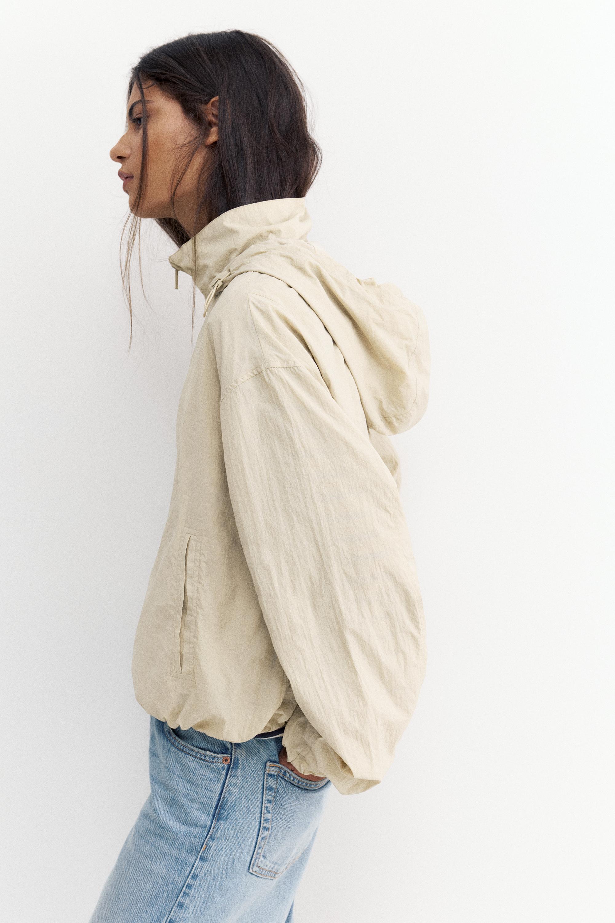 Lightweight hooded jacket — Sand